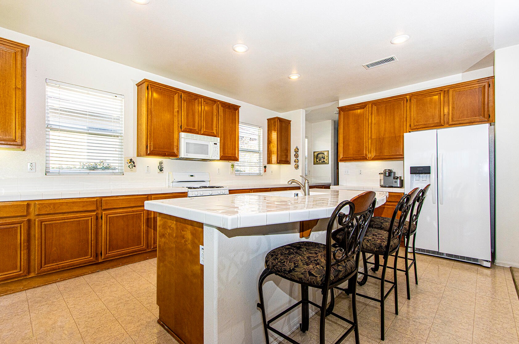 49489 Douglas St, Indio CA  92201-7538 exterior