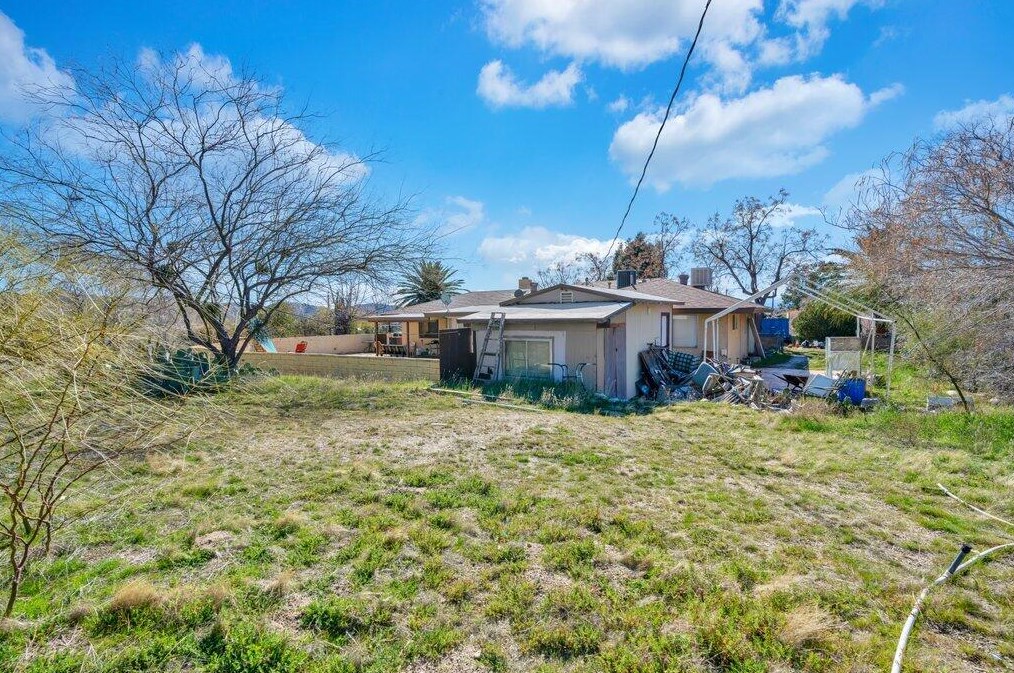 49256 Buena Vista Dr, Morongo Valley, CA 92256
