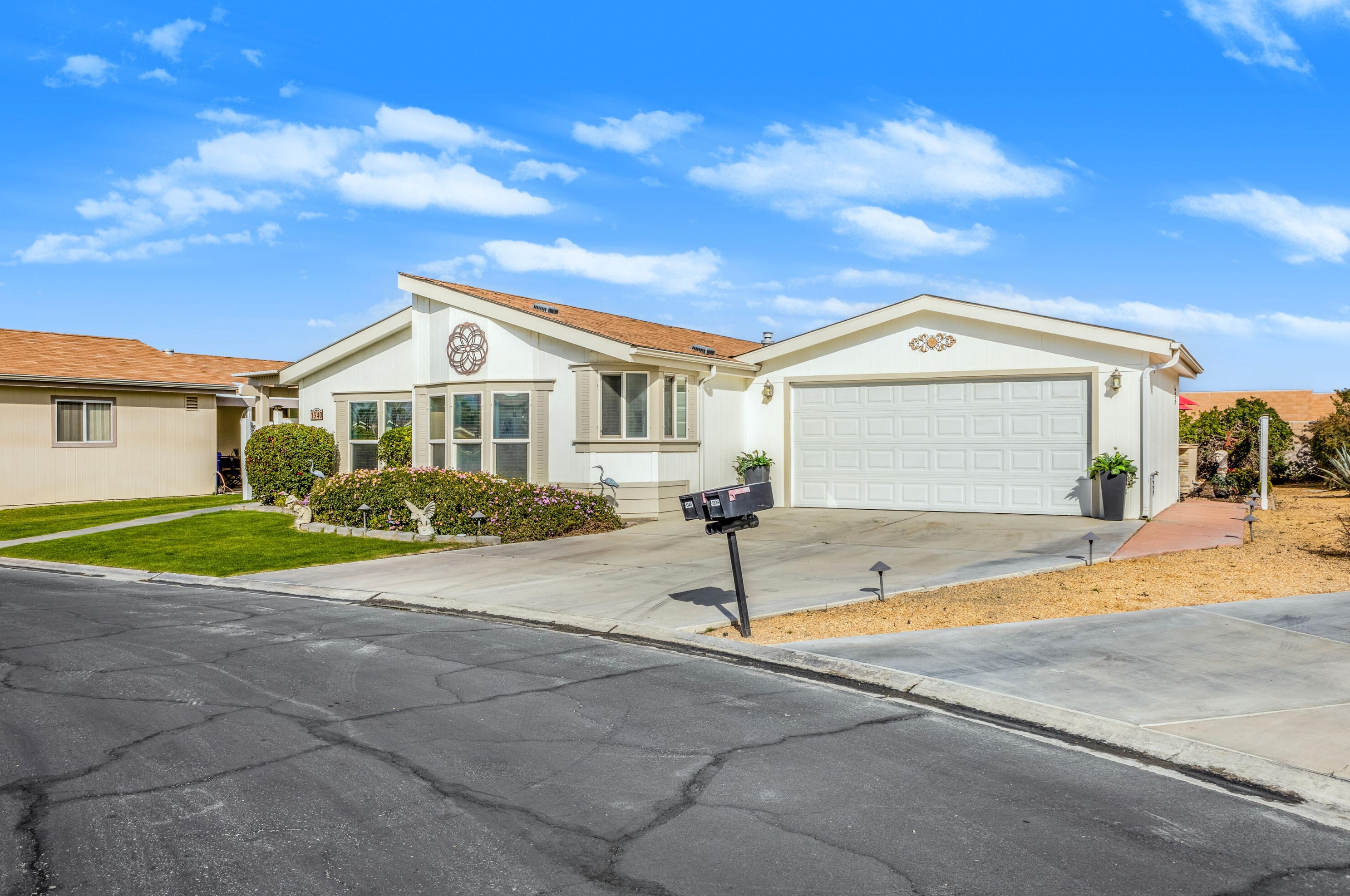 1340 Via Marcos, Cathedral City, CA 92234-4395