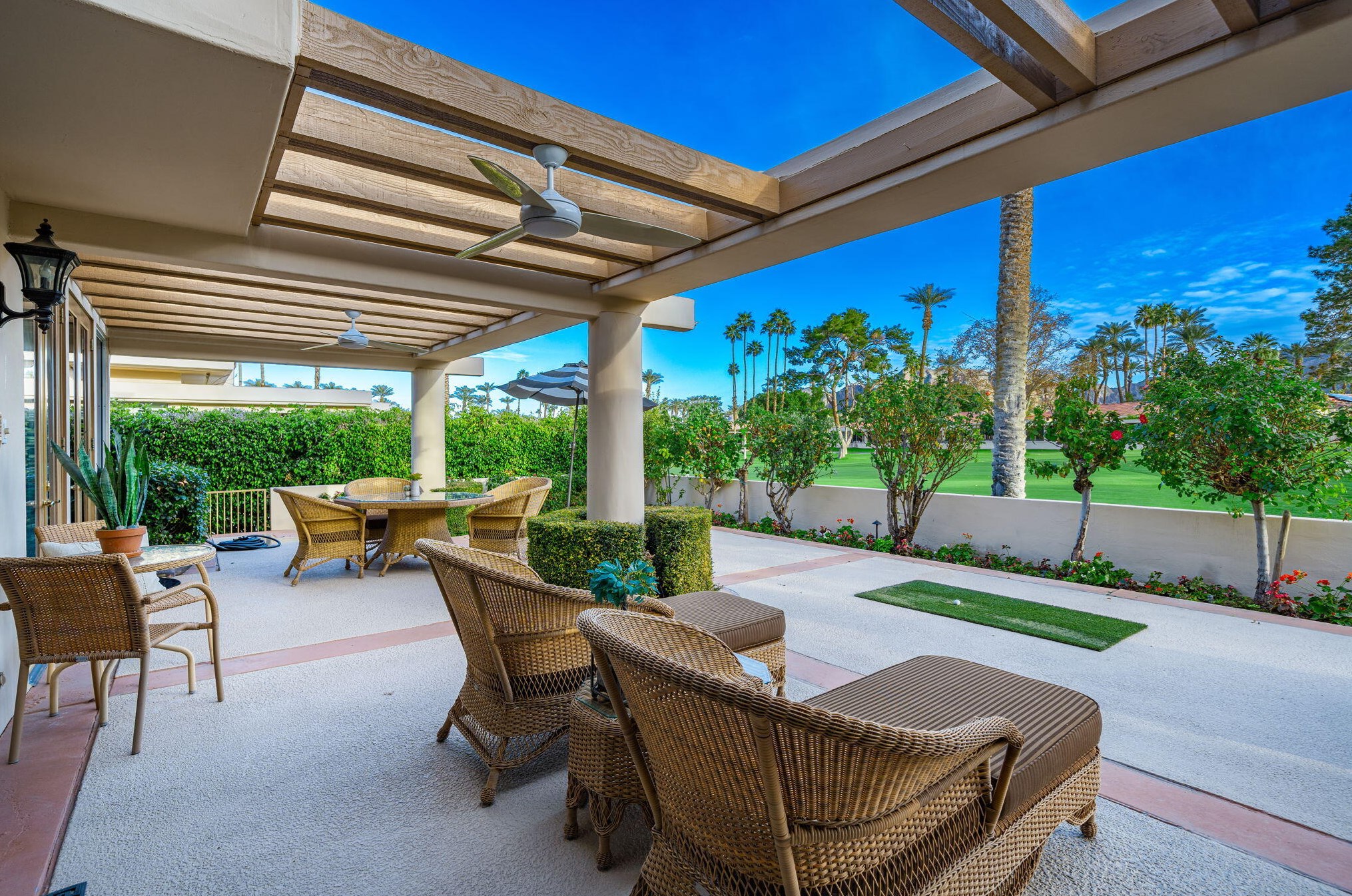 75407 Riviera Dr, Palm Desert, CA 92210-7614