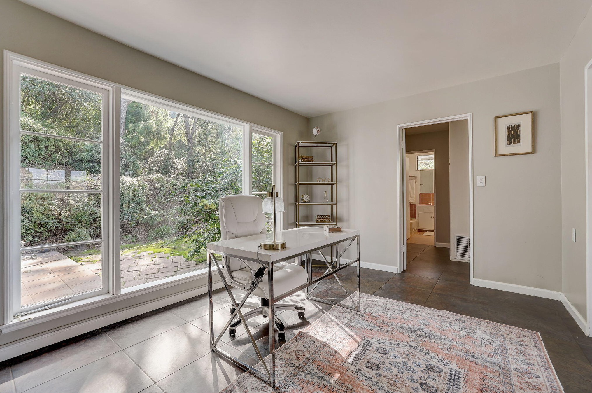 810 Monarch Dr, La Canada CA  91011-4104 exterior