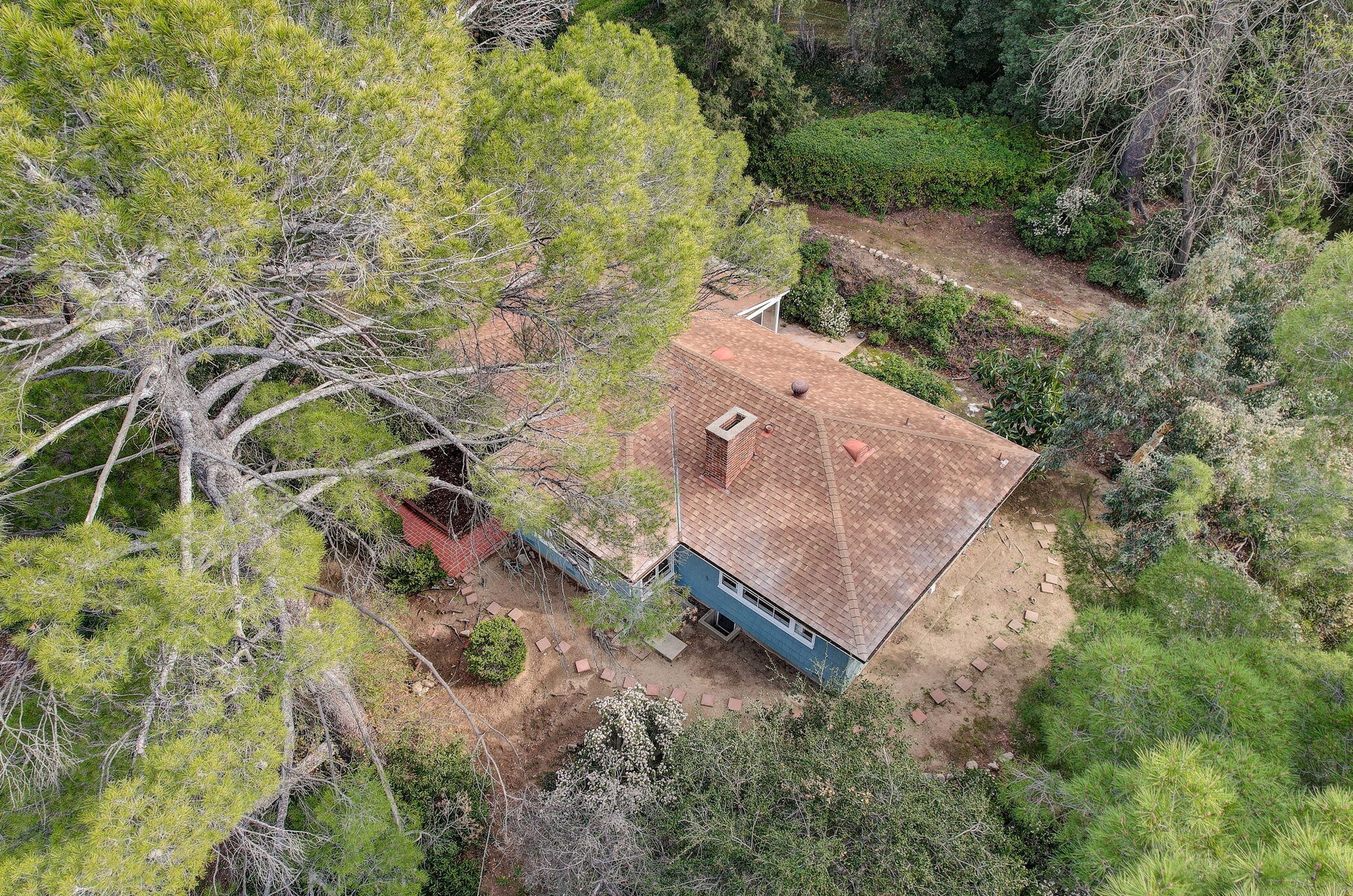 810 Monarch Dr, La Canada CA  91011-4104 exterior