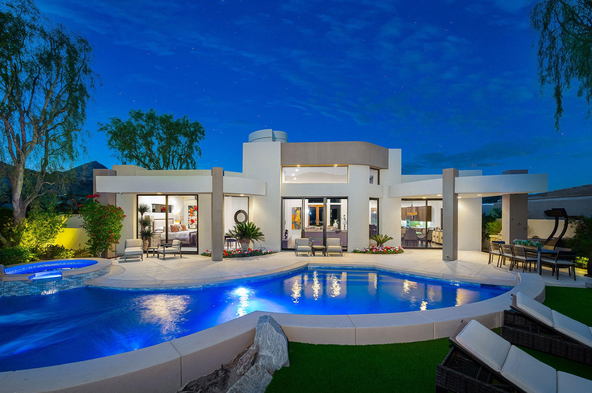324 Metate Pl, Palm Desert, CA 92260-7343