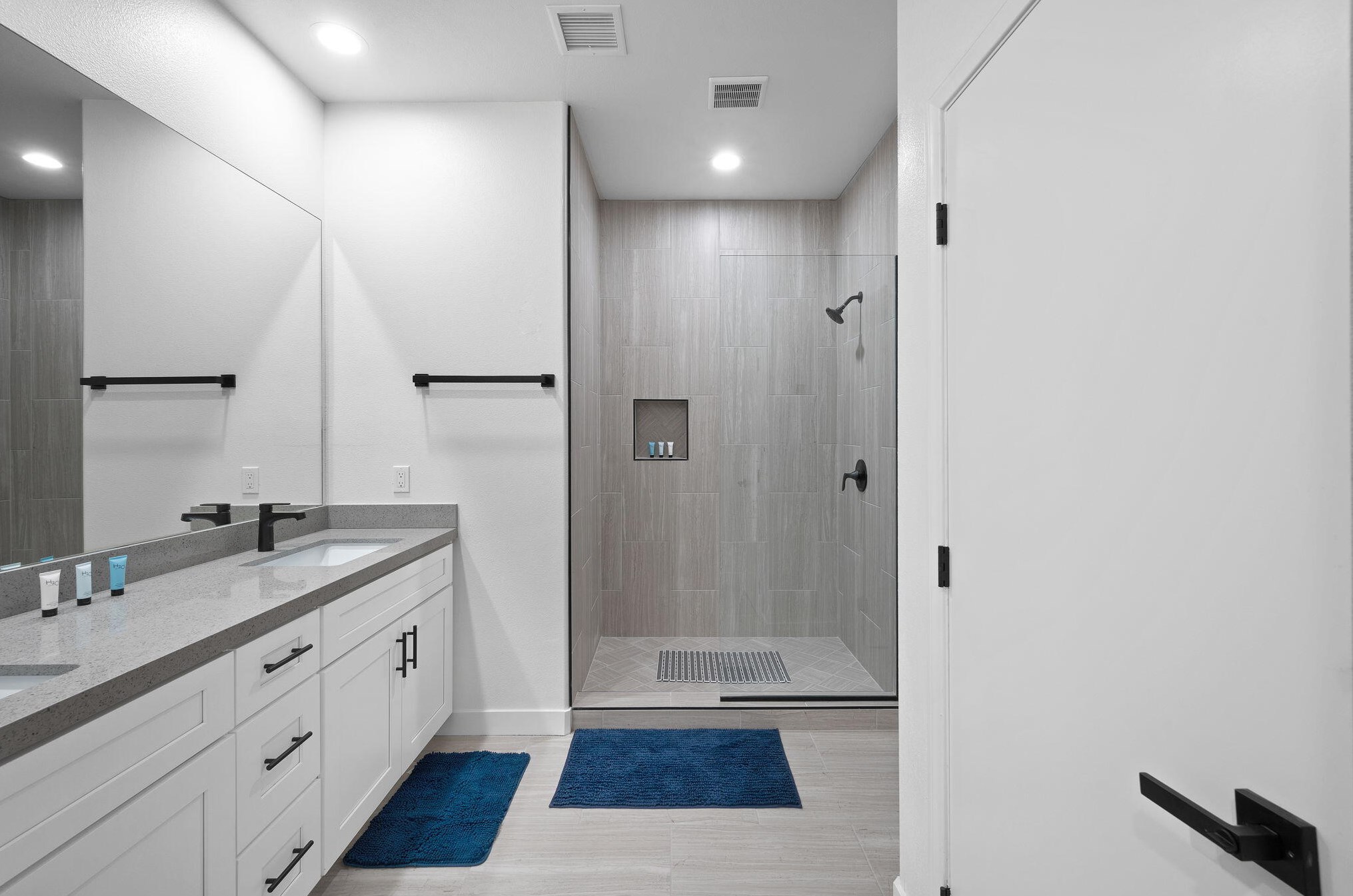 13236 Del Ray Ln, Desert Hot Springs CA  92240-5531 exterior