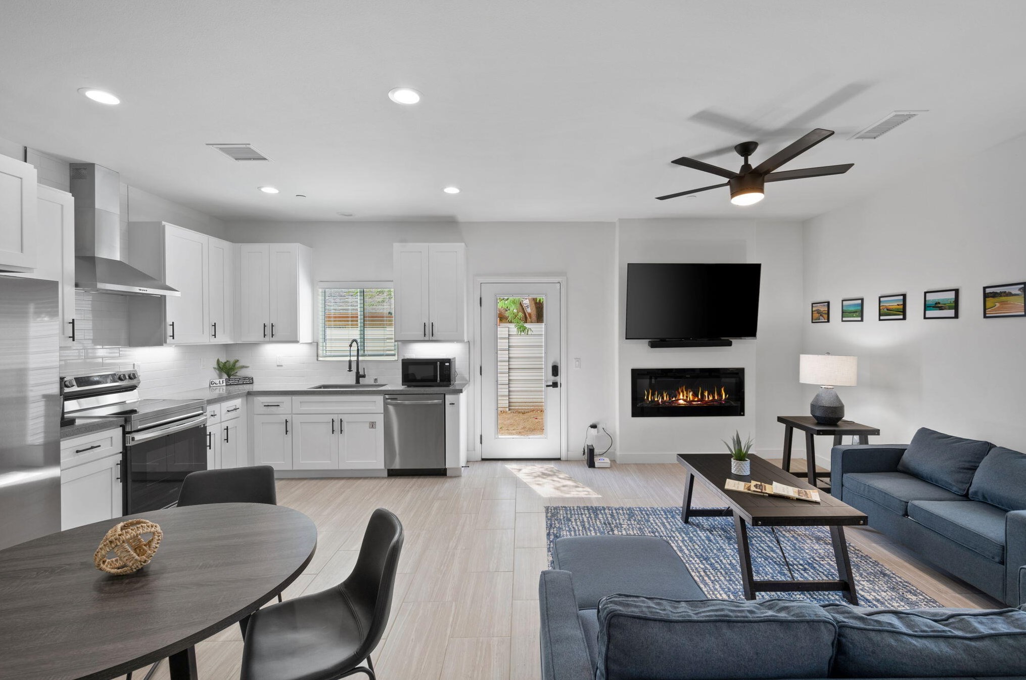 13236 Del Ray Ln, Desert Hot Springs CA  92240-5531 exterior