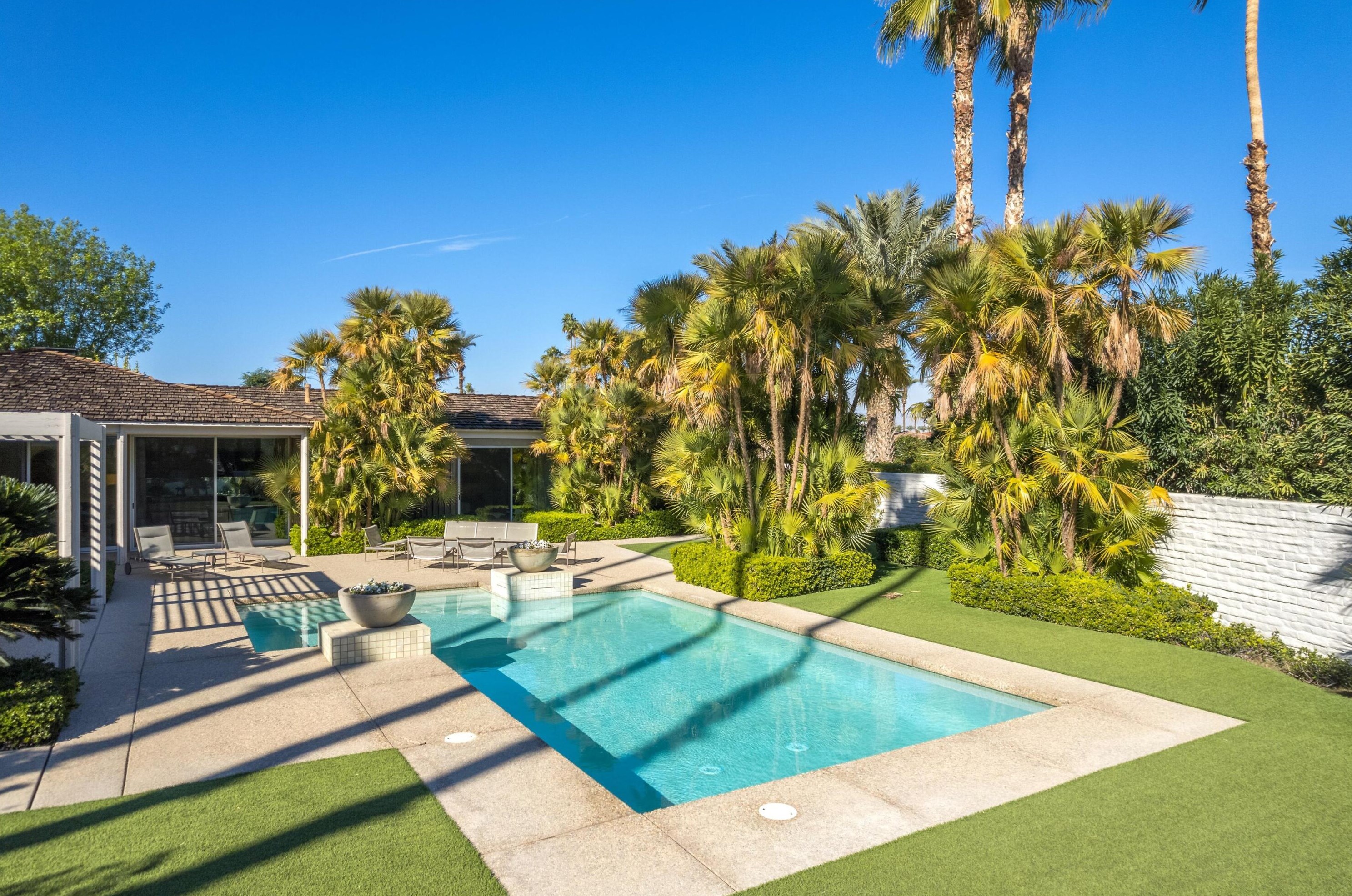 75770 Topaz Ln, Palm Desert, CA 92210-8666