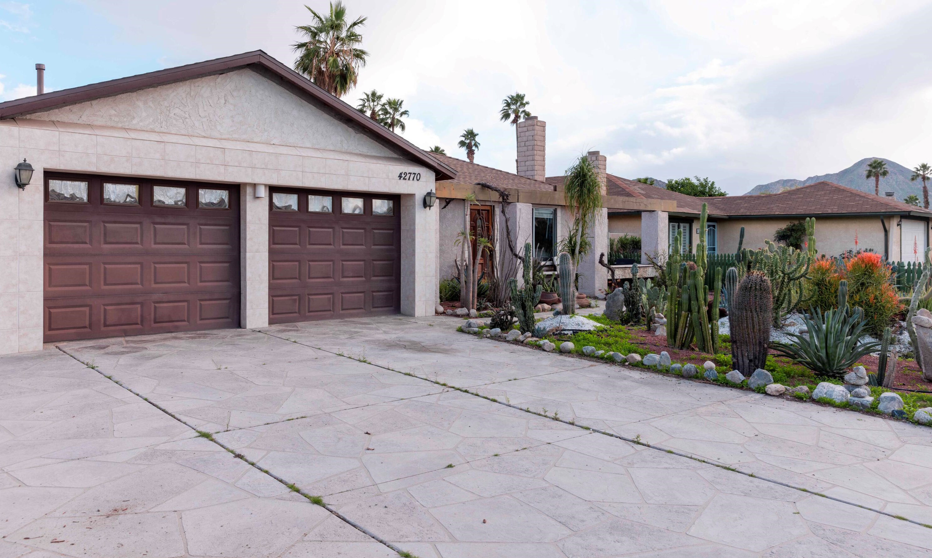 42770 Virginia Ave, Palm Desert, CA 92211-7672