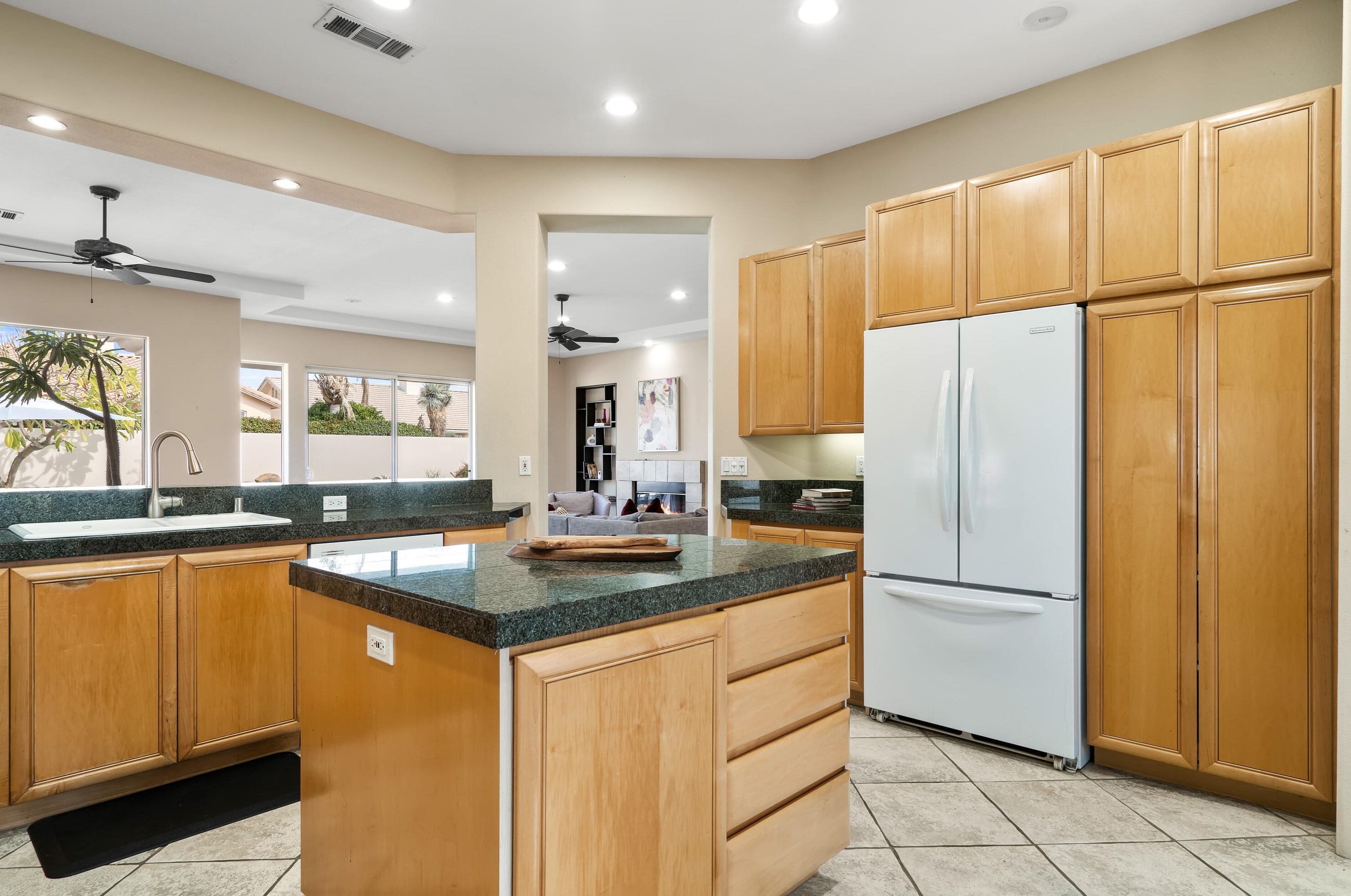 78810 Castle Pines Dr, La Quinta CA  92253-5819 exterior