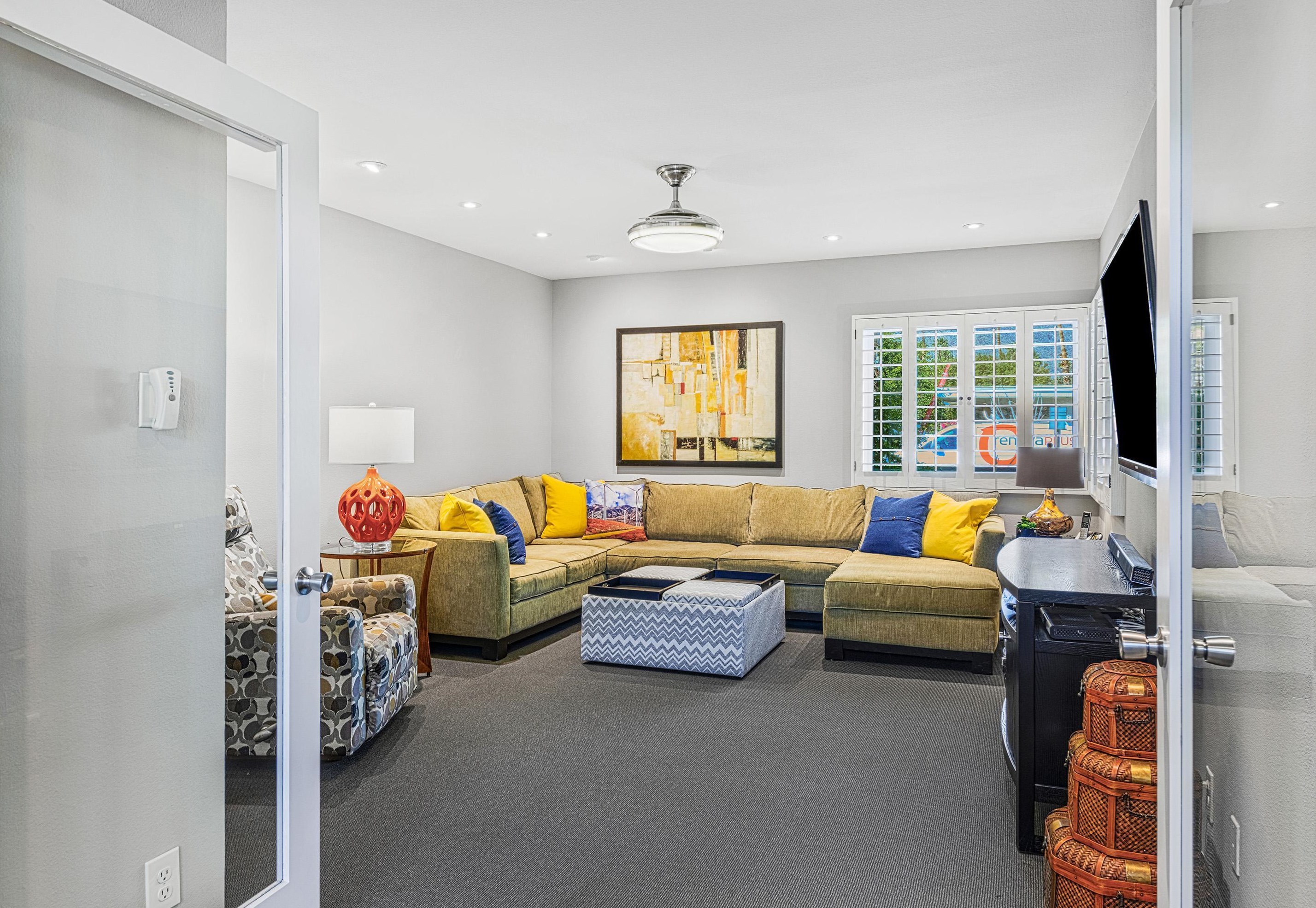 2226 La Paz Way, Palm Springs, CA 92264-9547