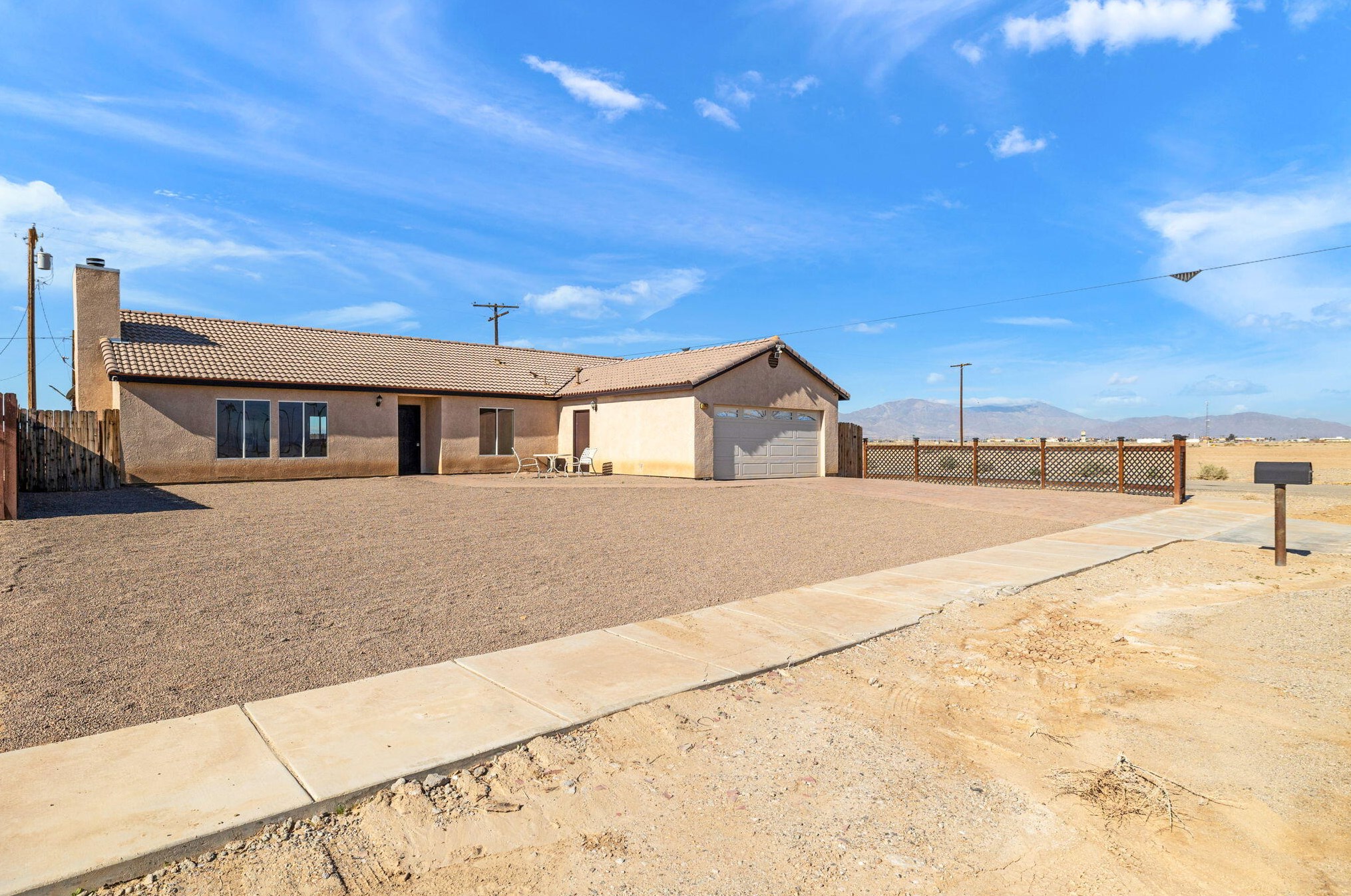 1967 Sterling Ave, Thermal, CA 92274
