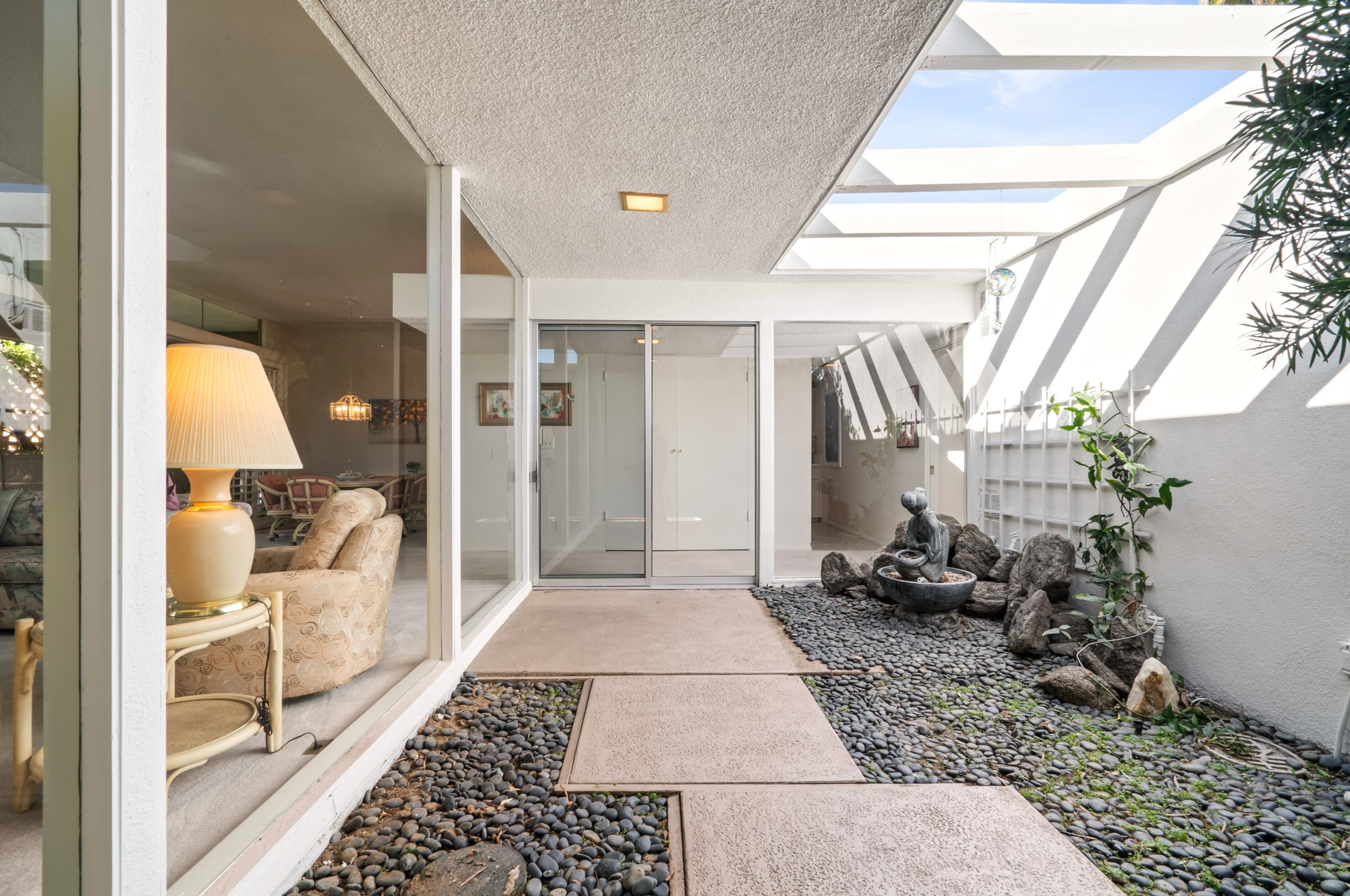 72541 El Paseo, Palm Desert, CA 92260-3454