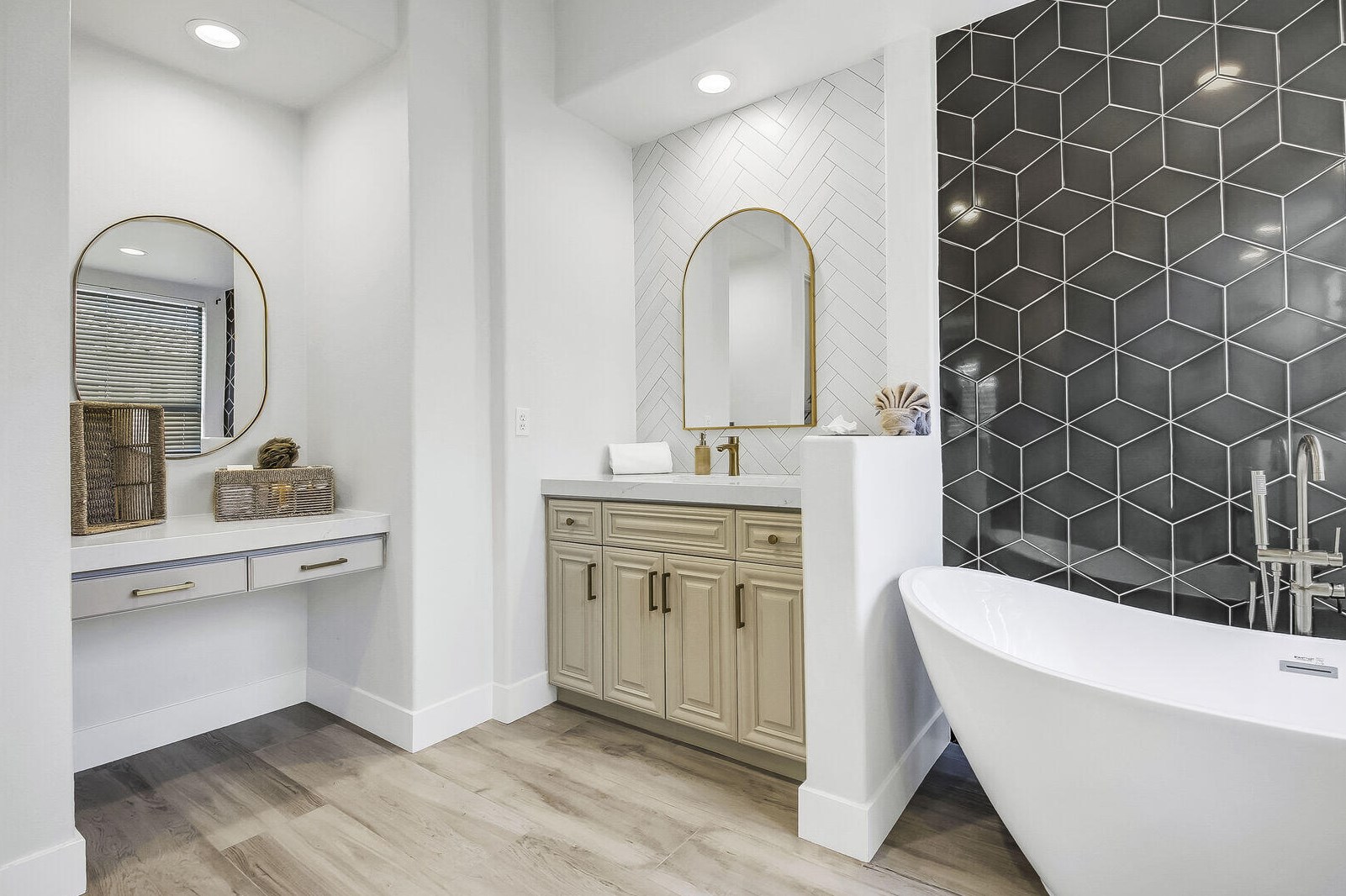 48573 Cascade St, Indio CA  92201-8472 exterior