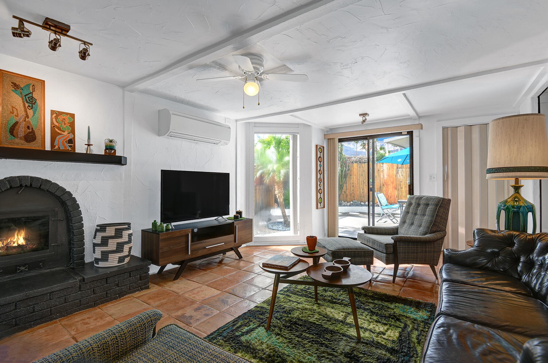 17 Circle A Dr, Palm Desert CA  92260-6400 exterior