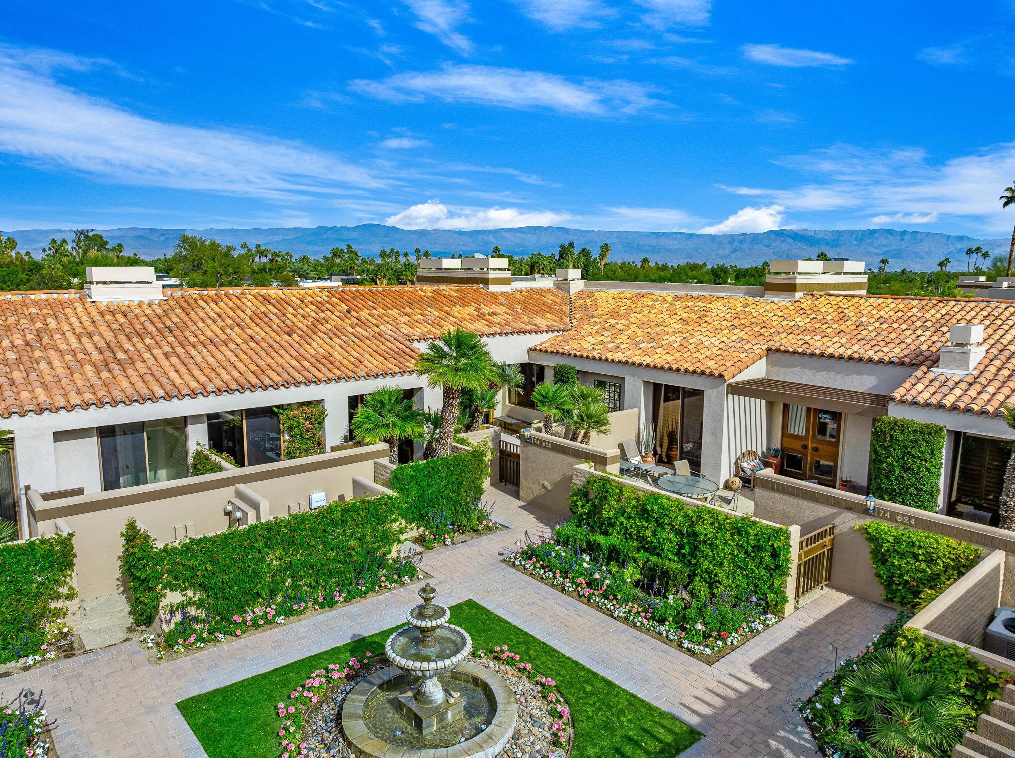 74620 Arroyo Dr, Palm Desert, CA 92210-7307