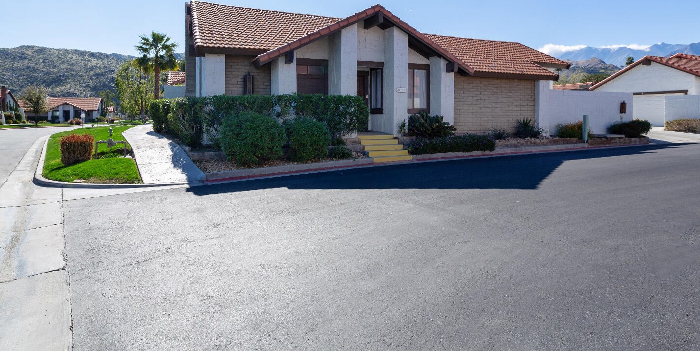 2355 Miramonte Cir, Palm Springs, CA 92264-5797