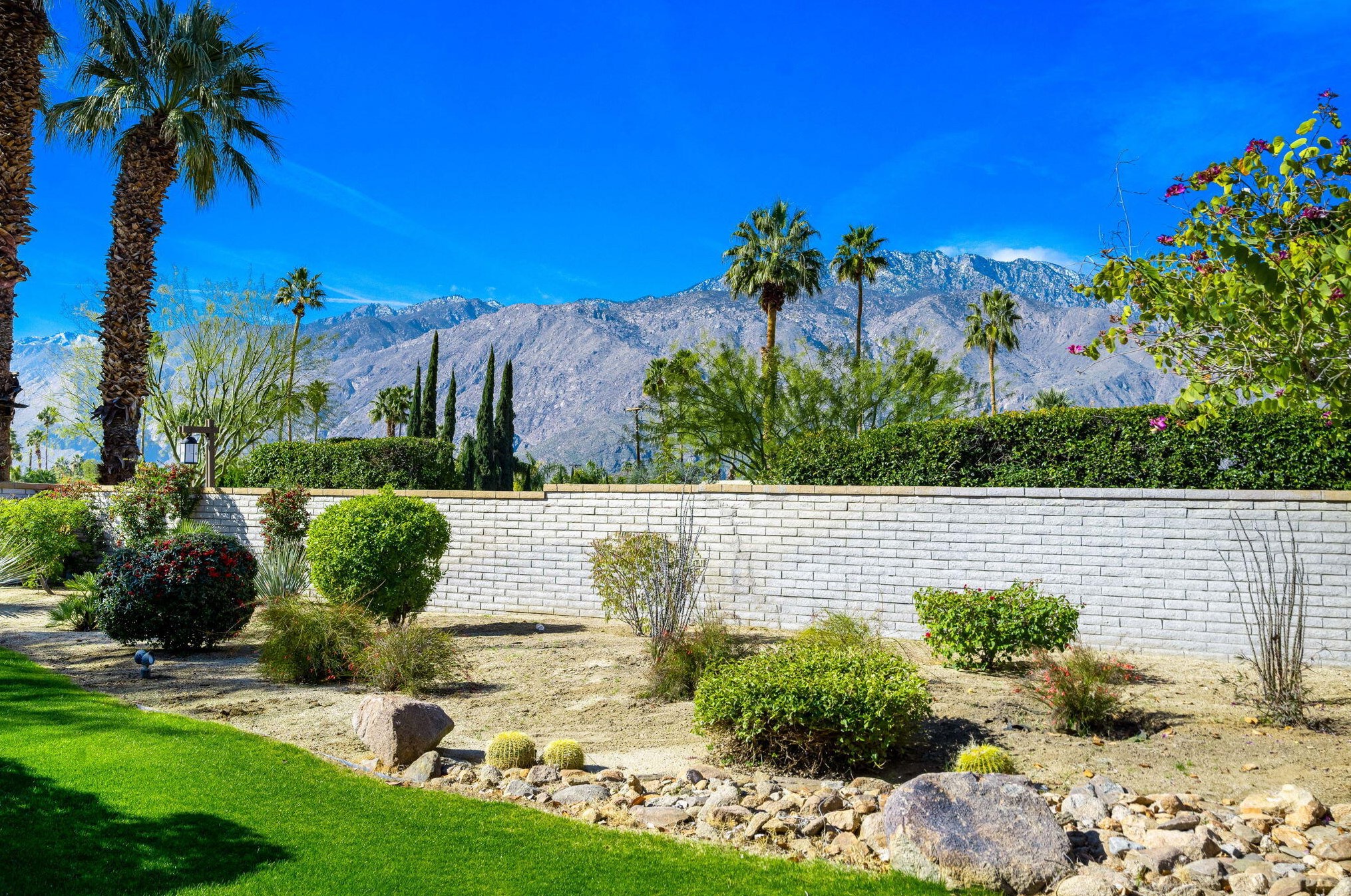 1339 Via Tenis, Palm Springs, CA 92262-5372