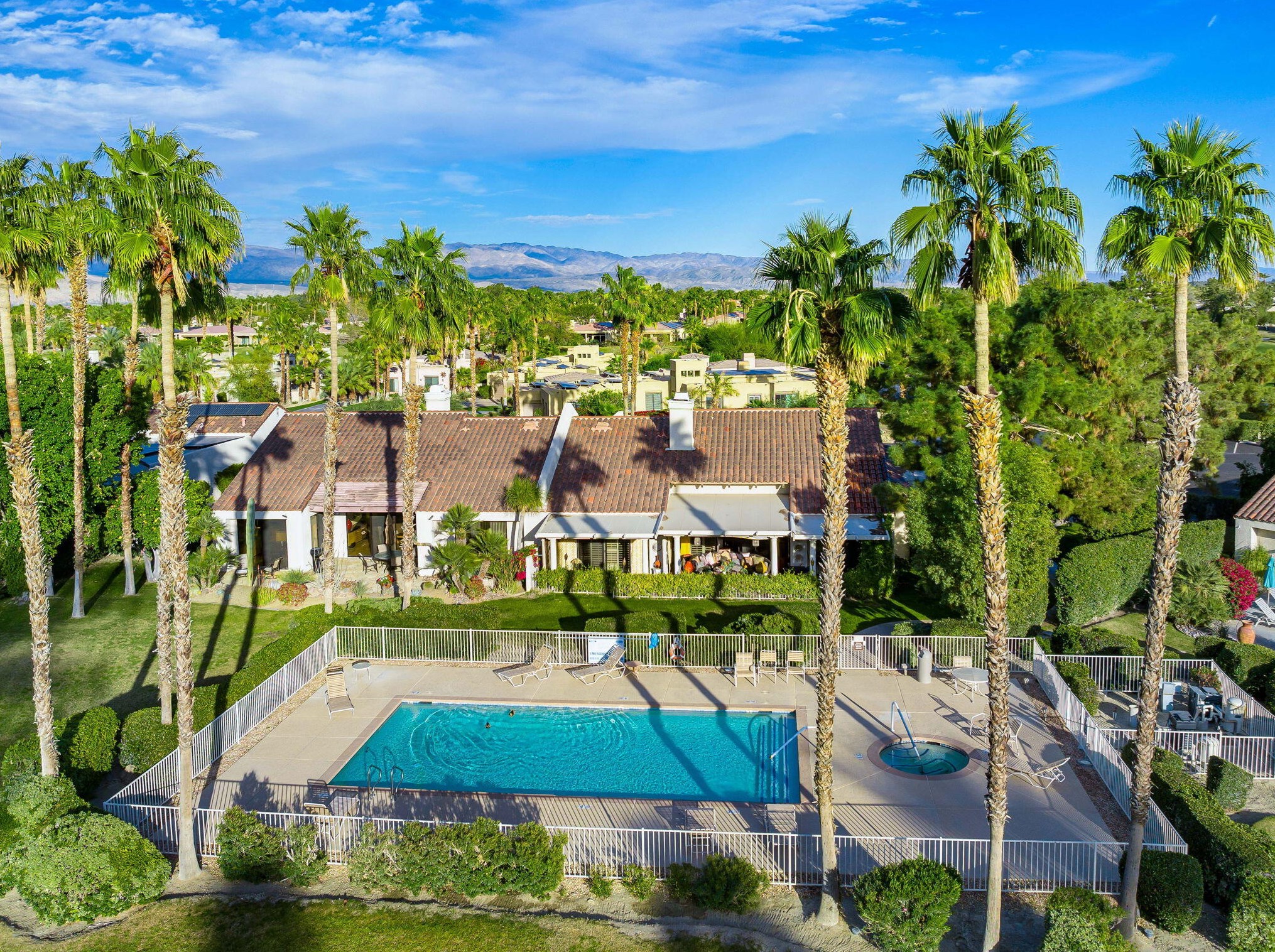 10601 Sunningdale Dr, Rancho Mirage, CA 92270-1437