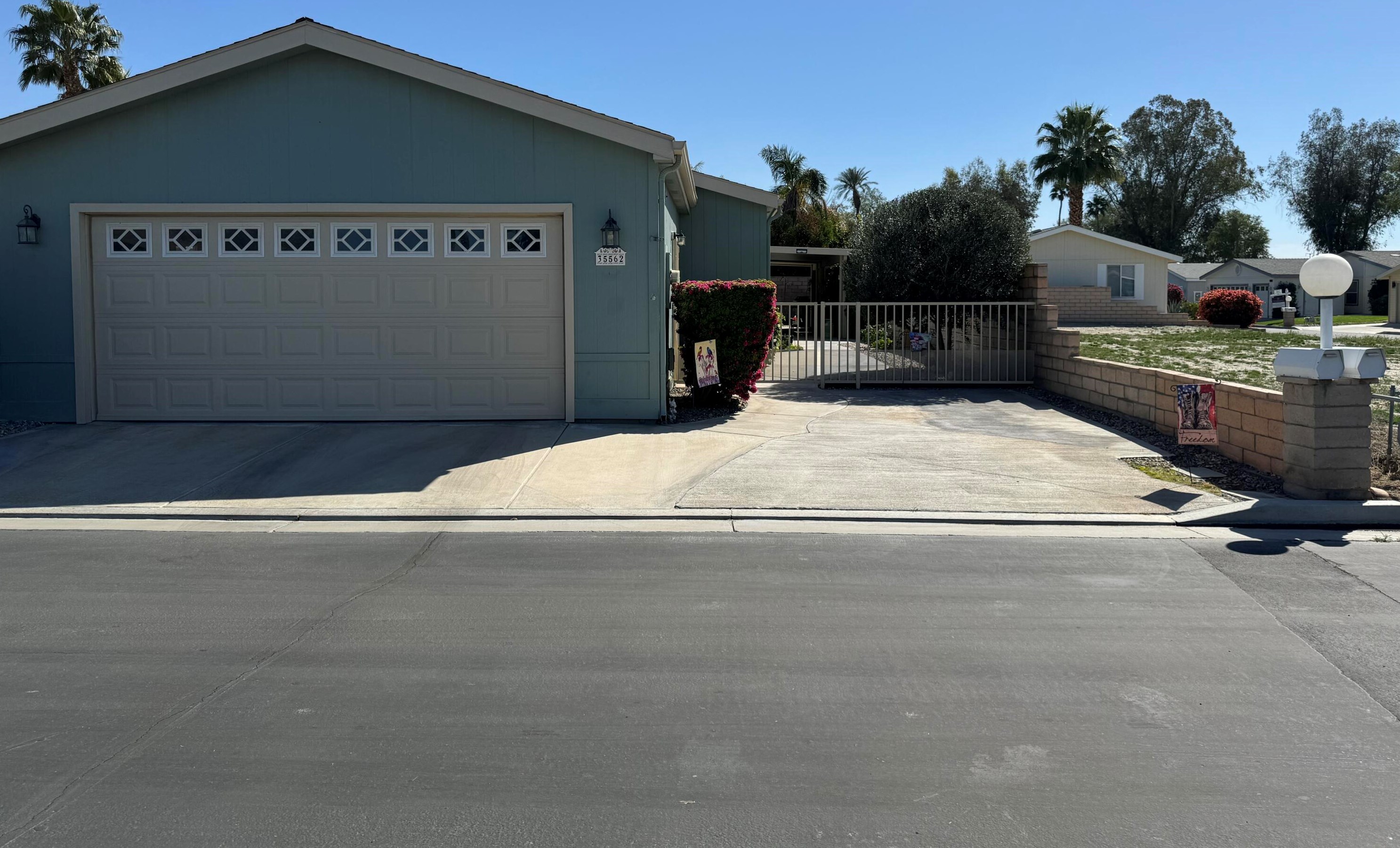35562 Canteen, Thousand Palms, CA 92276-4212