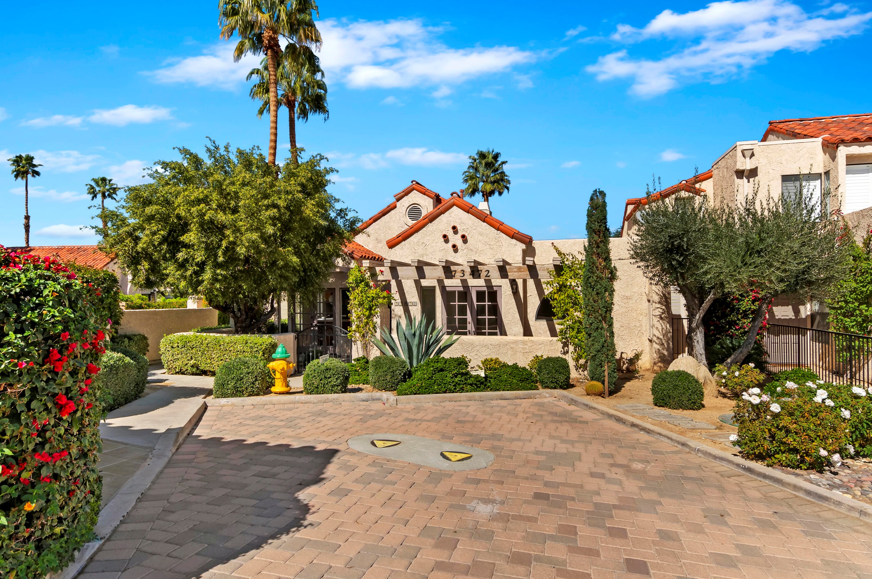 73472 Shadow Mountain Dr, Palm Desert, CA 92260-4718