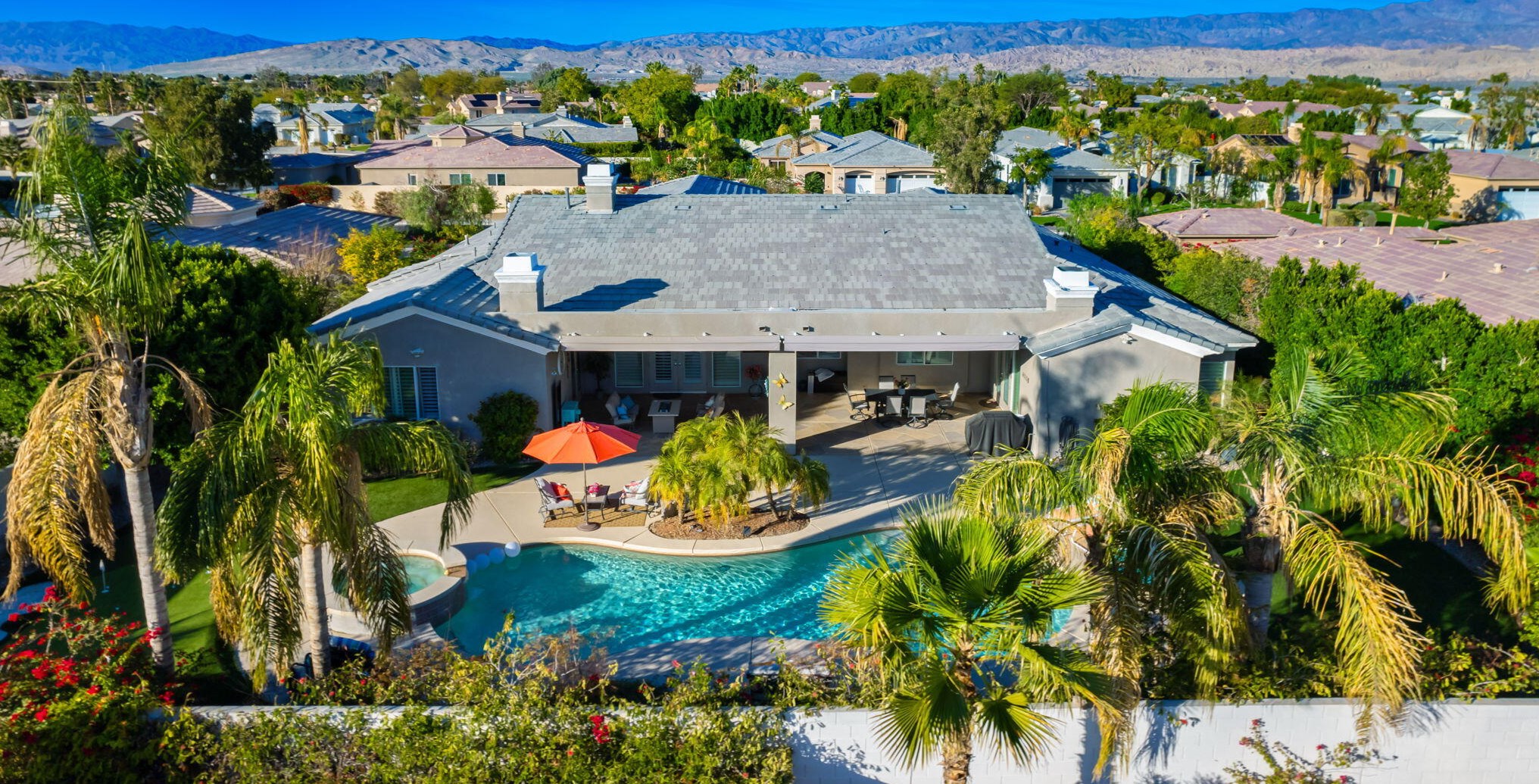 21 Paris Way, Rancho Mirage CA  92270-2721 exterior