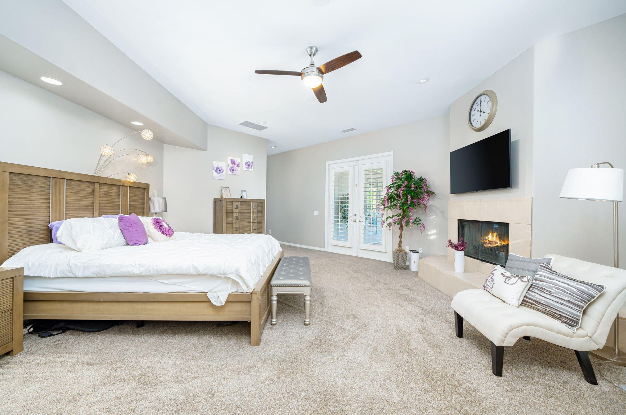 21 Paris Way, Rancho Mirage CA  92270-2721 exterior