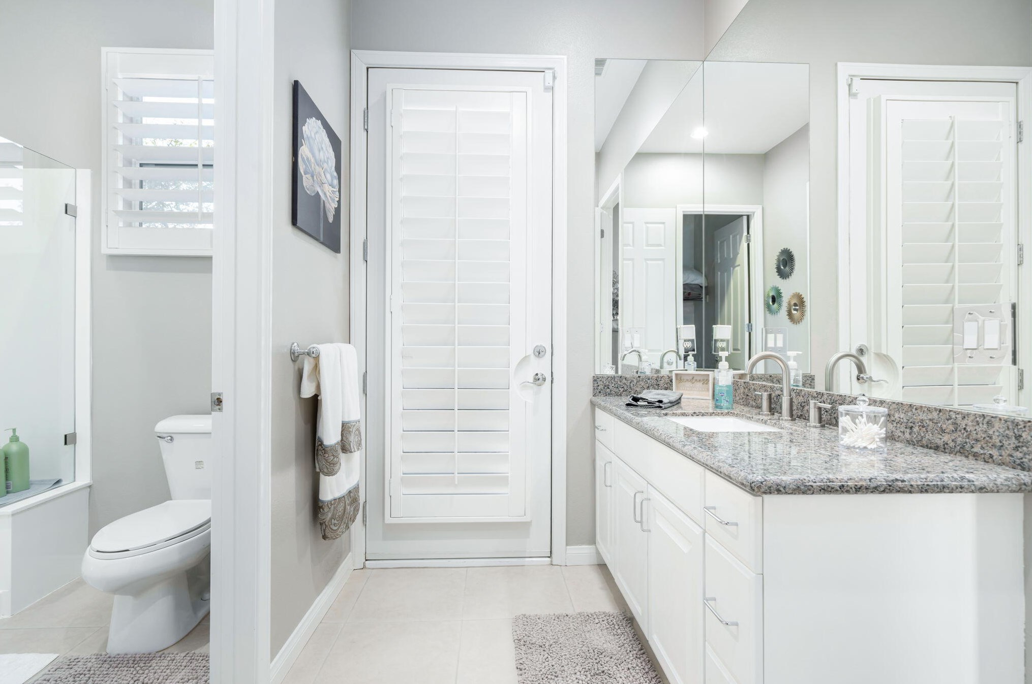 21 Paris Way, Rancho Mirage CA  92270-2721 exterior