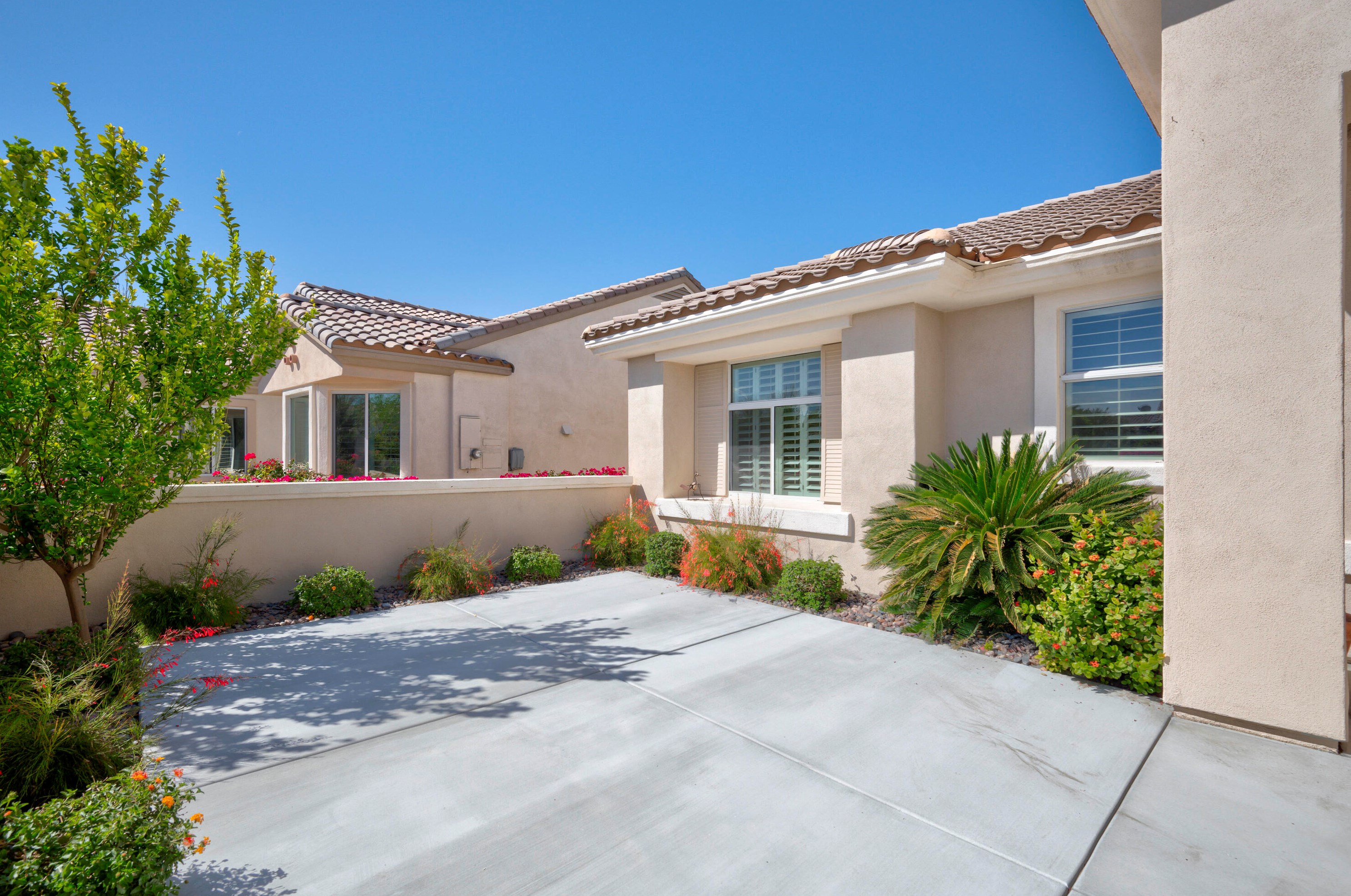 35793 Calloway Ln, Palm Desert, CA 92211