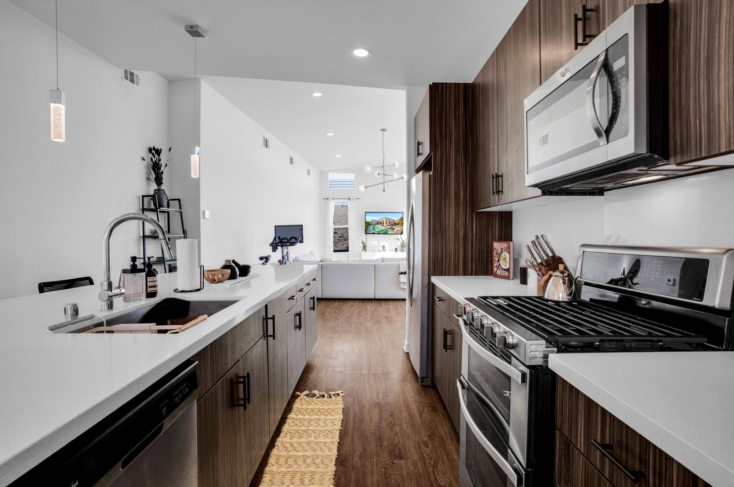 13910 Valley View Ct, Desert Hot Springs CA  92240-6585 exterior