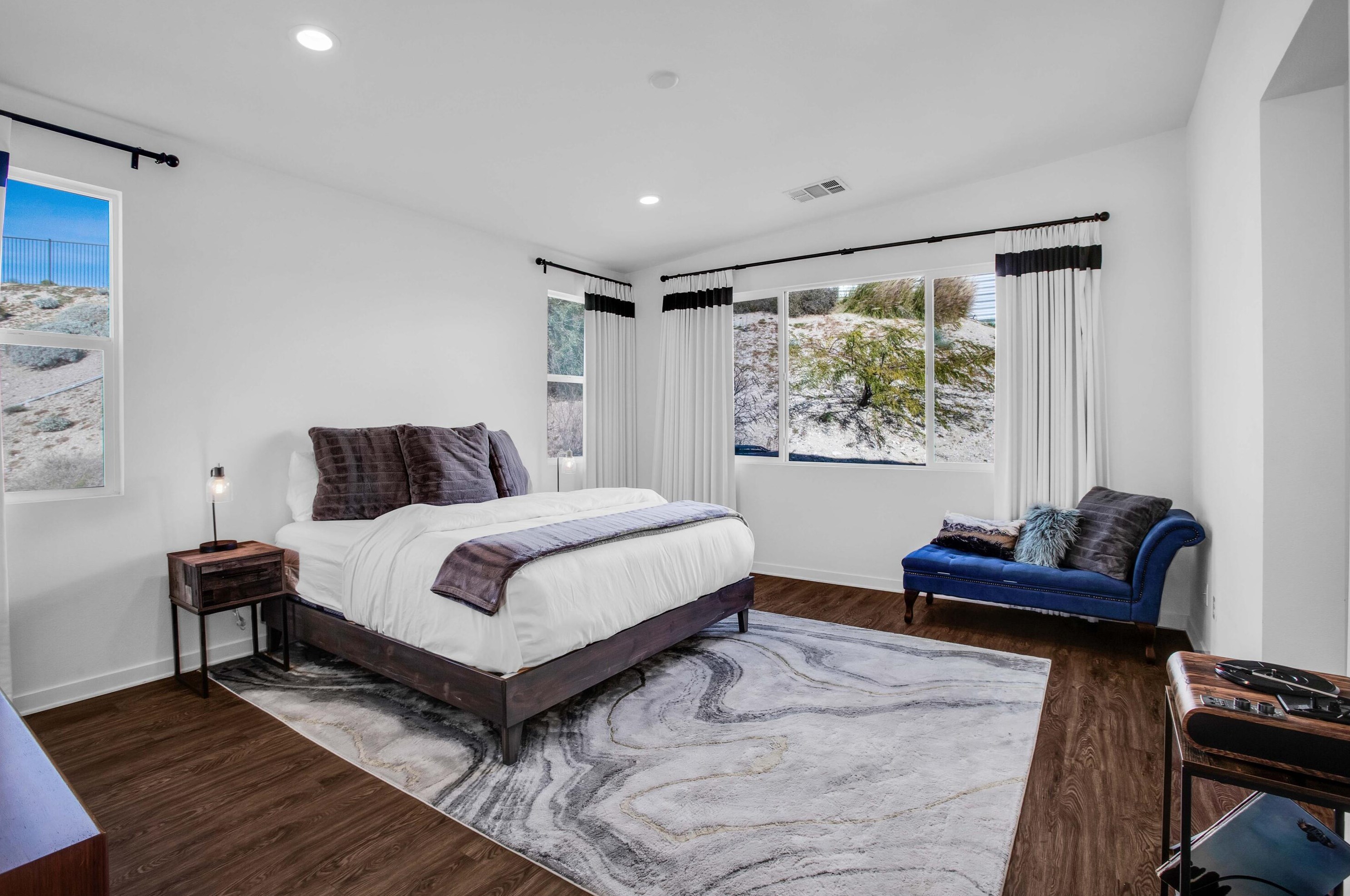 13910 Valley View Ct, Desert Hot Springs CA  92240-6585 exterior