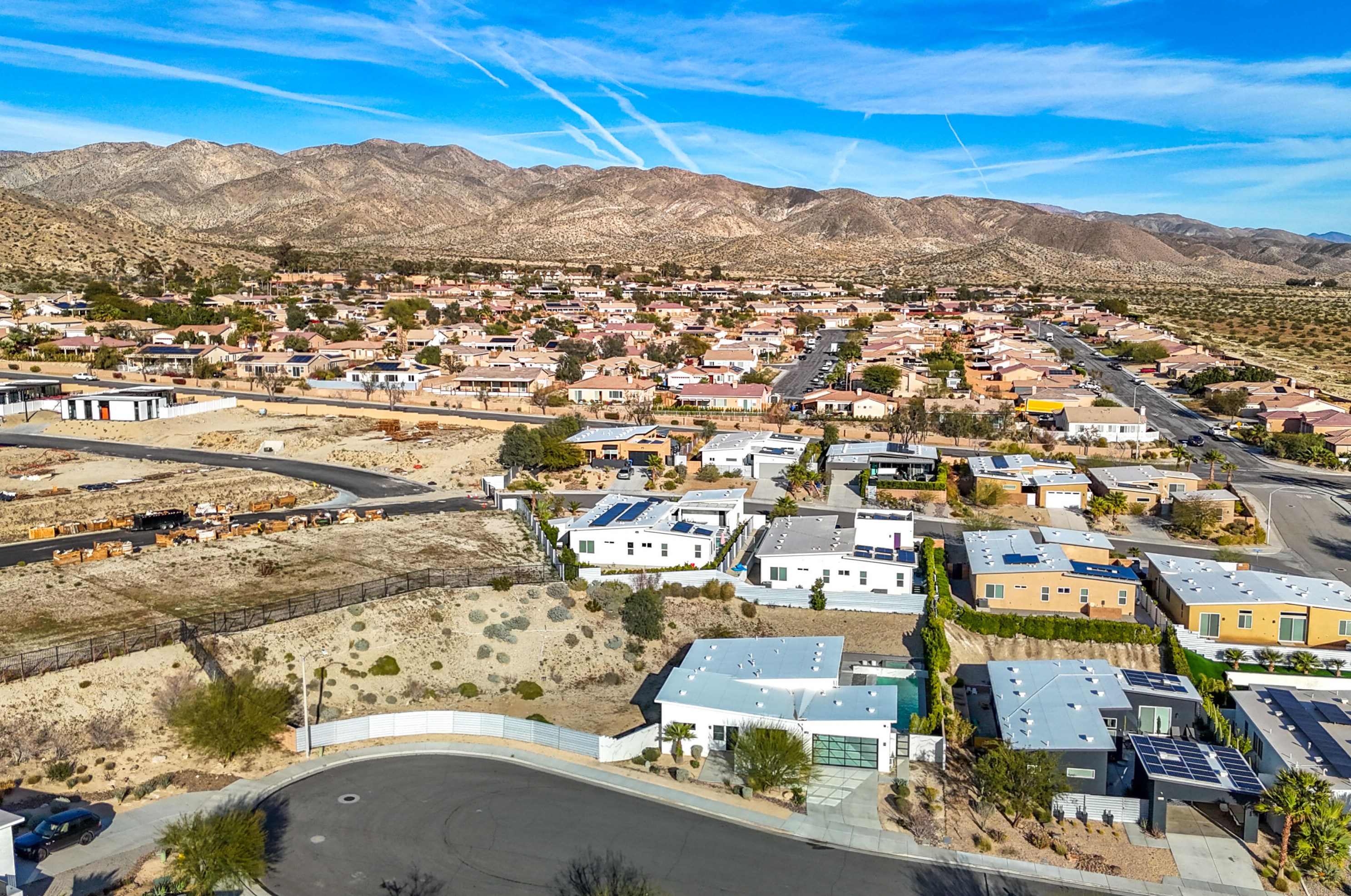 13910 Valley View Ct, Desert Hot Springs CA  92240-6585 exterior