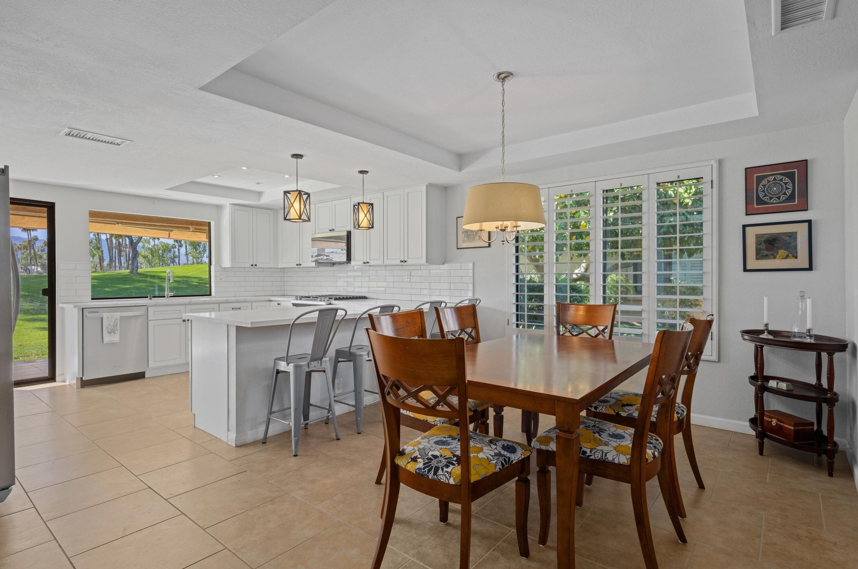 11 Camino Arroyo, Palm Desert, CA 92260-0323