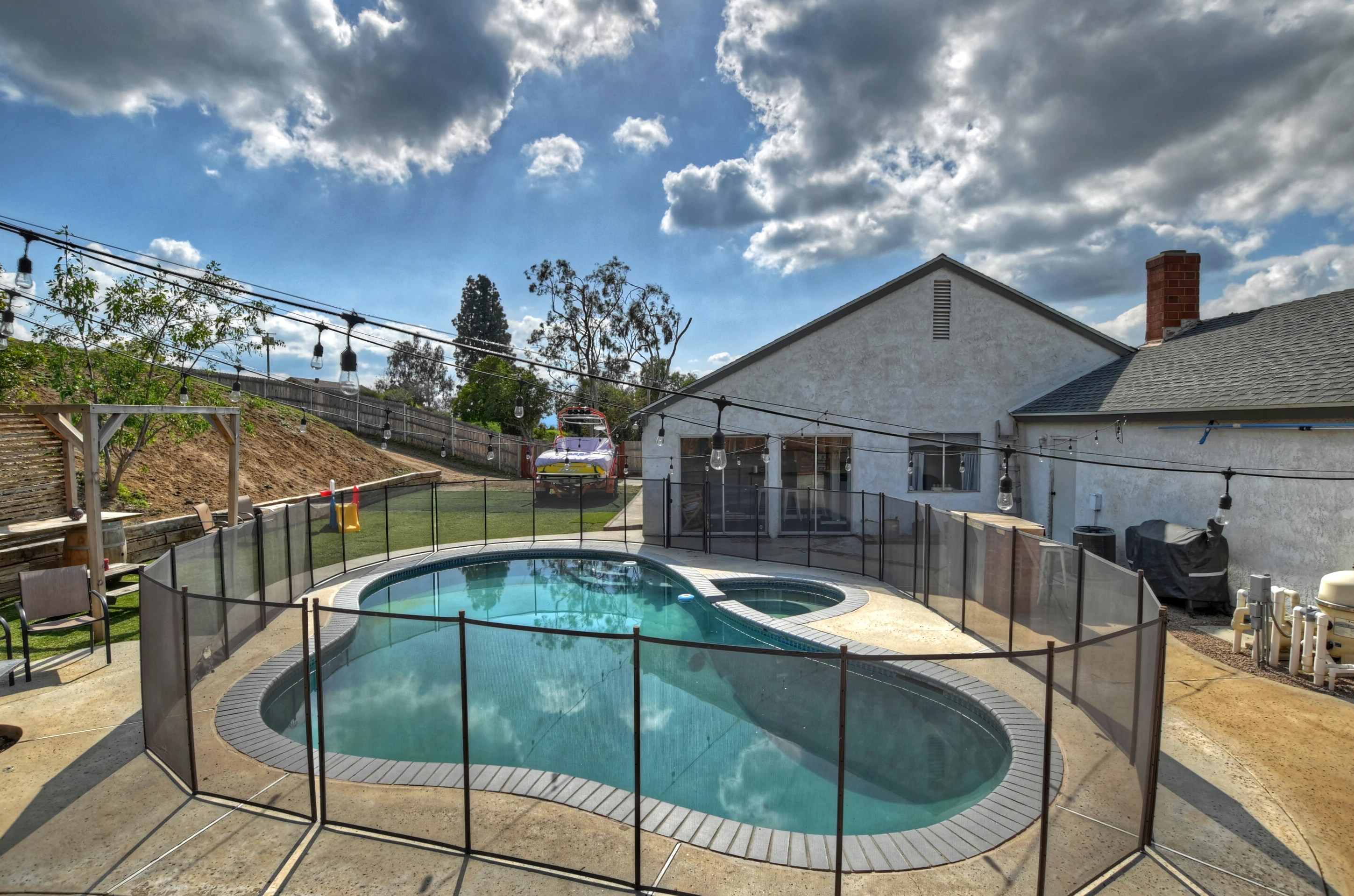 5260 Camino Real, Riverside CA  92509-5408 exterior