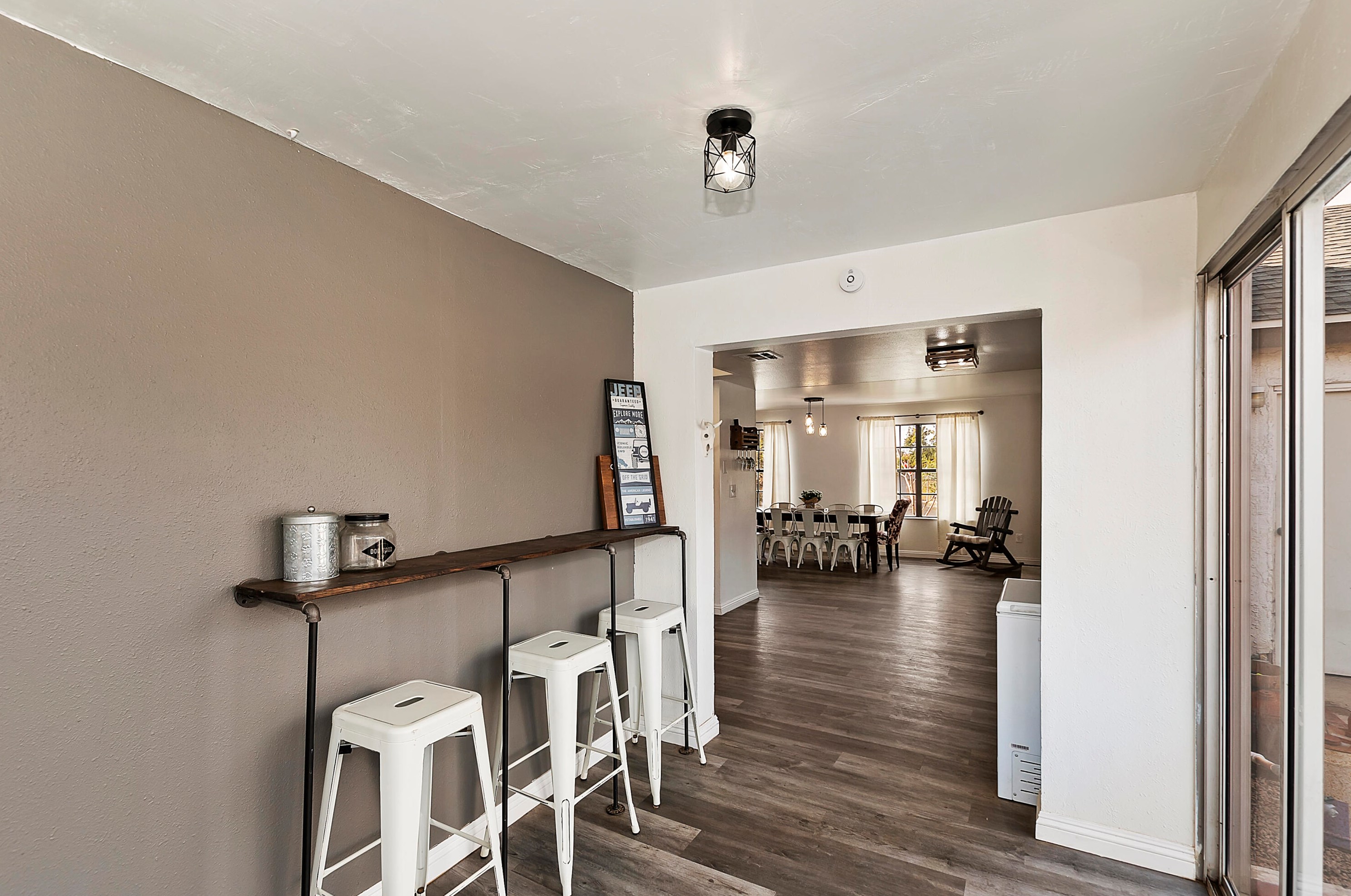 5260 Camino Real, Riverside CA  92509-5408 exterior