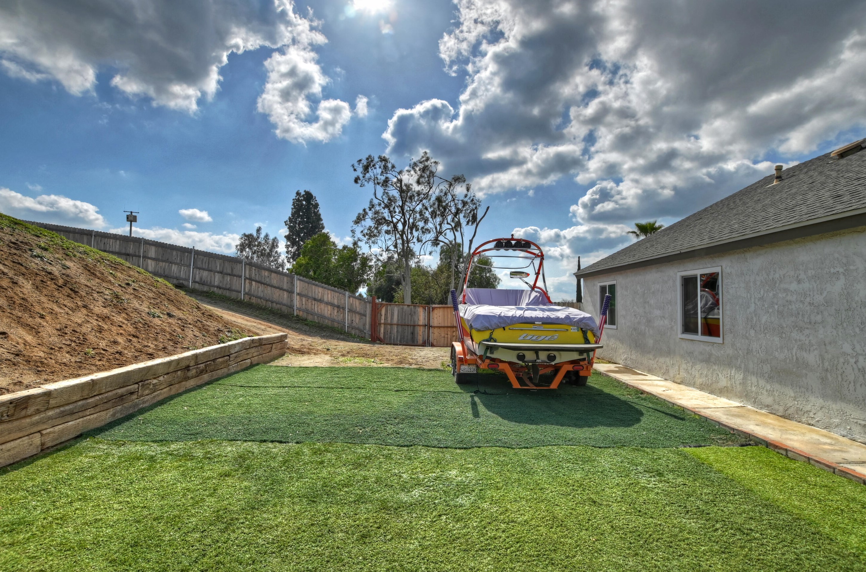 5260 Camino Real, Riverside CA  92509-5408 exterior