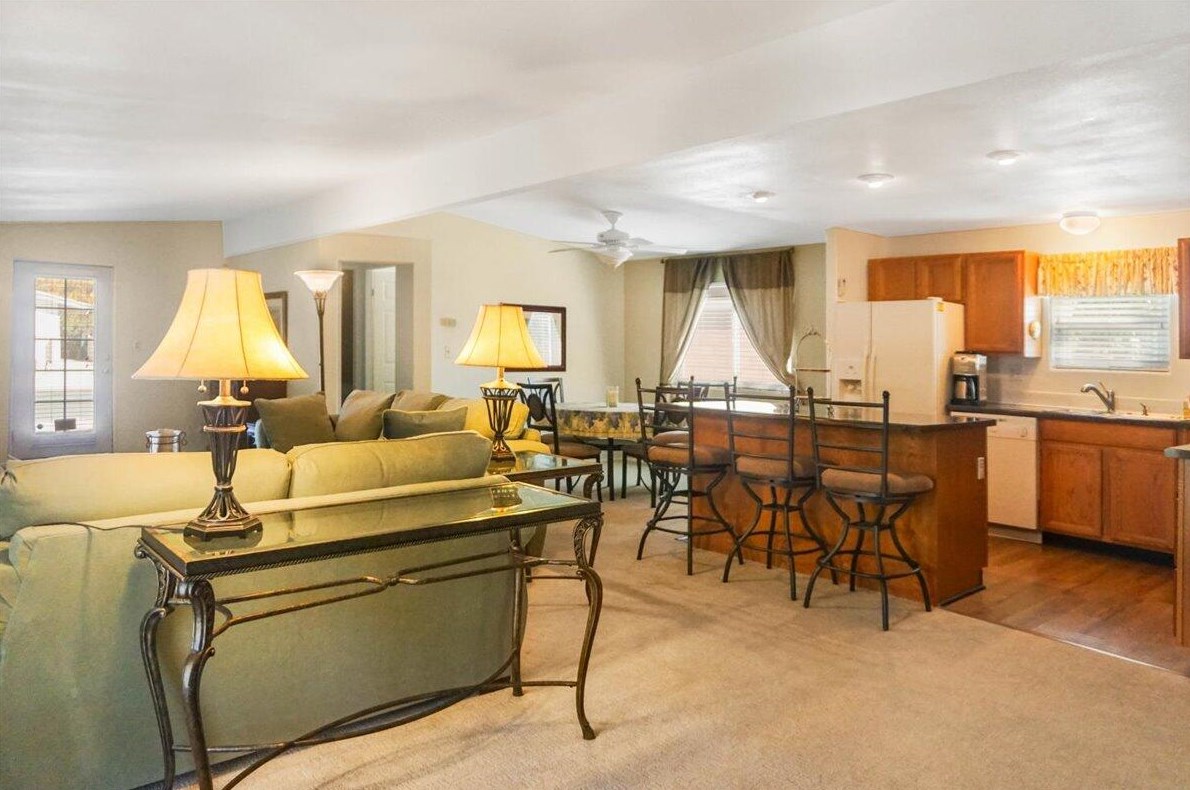 73383 Desert Greens Dr, Palm Desert, CA 92260-1215