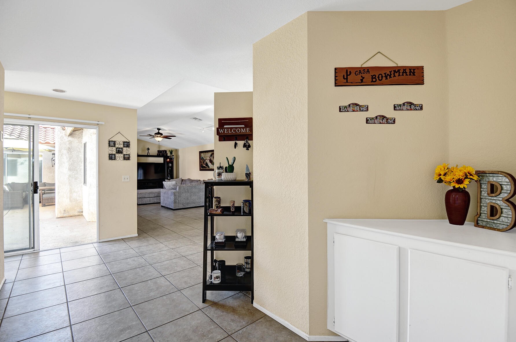 53700 Avenida Vallejo, La Quinta CA  92253-3554 exterior