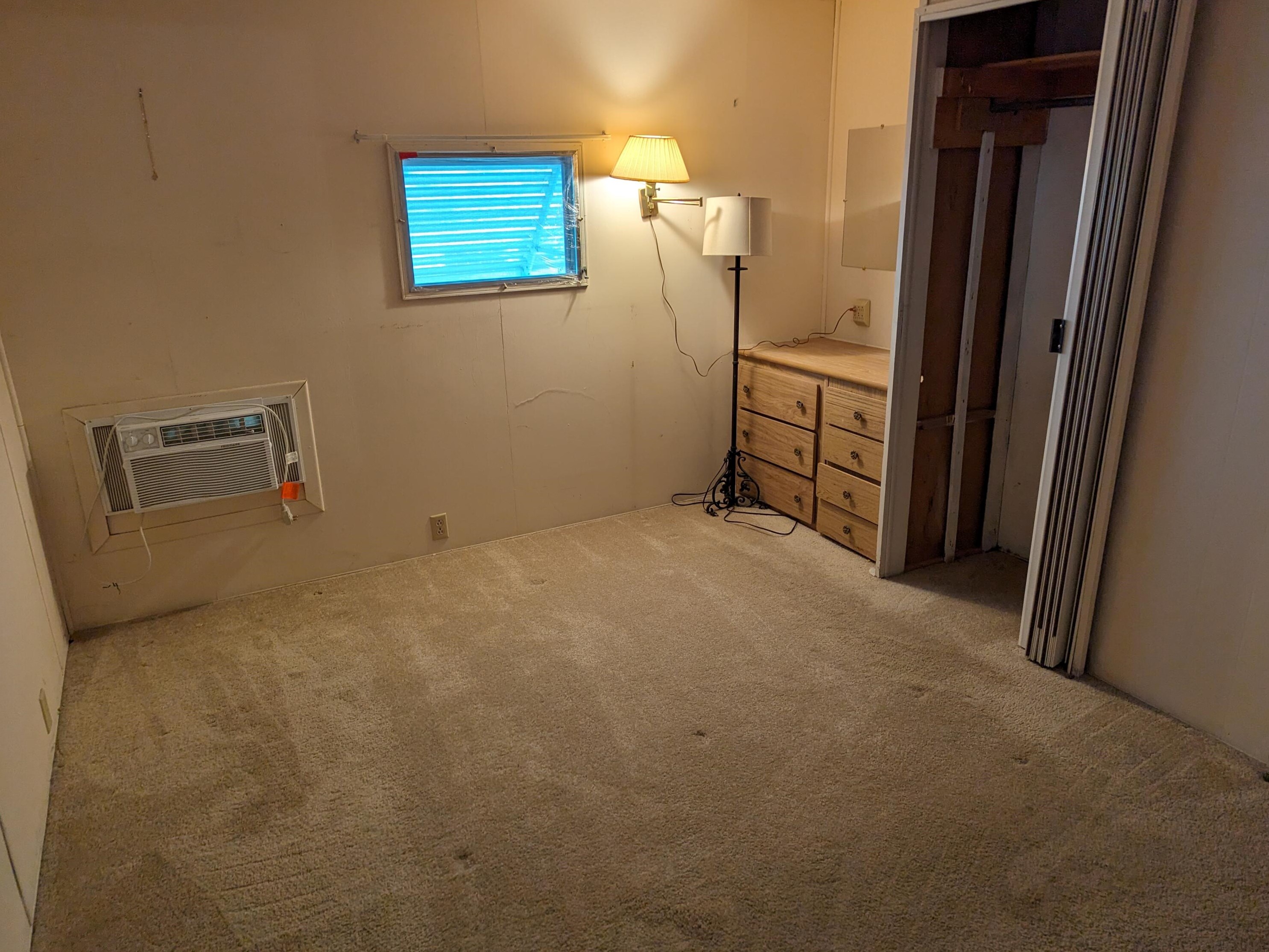 69411 Poolside Dr, Desert Hot Springs CA  92241-8715 exterior