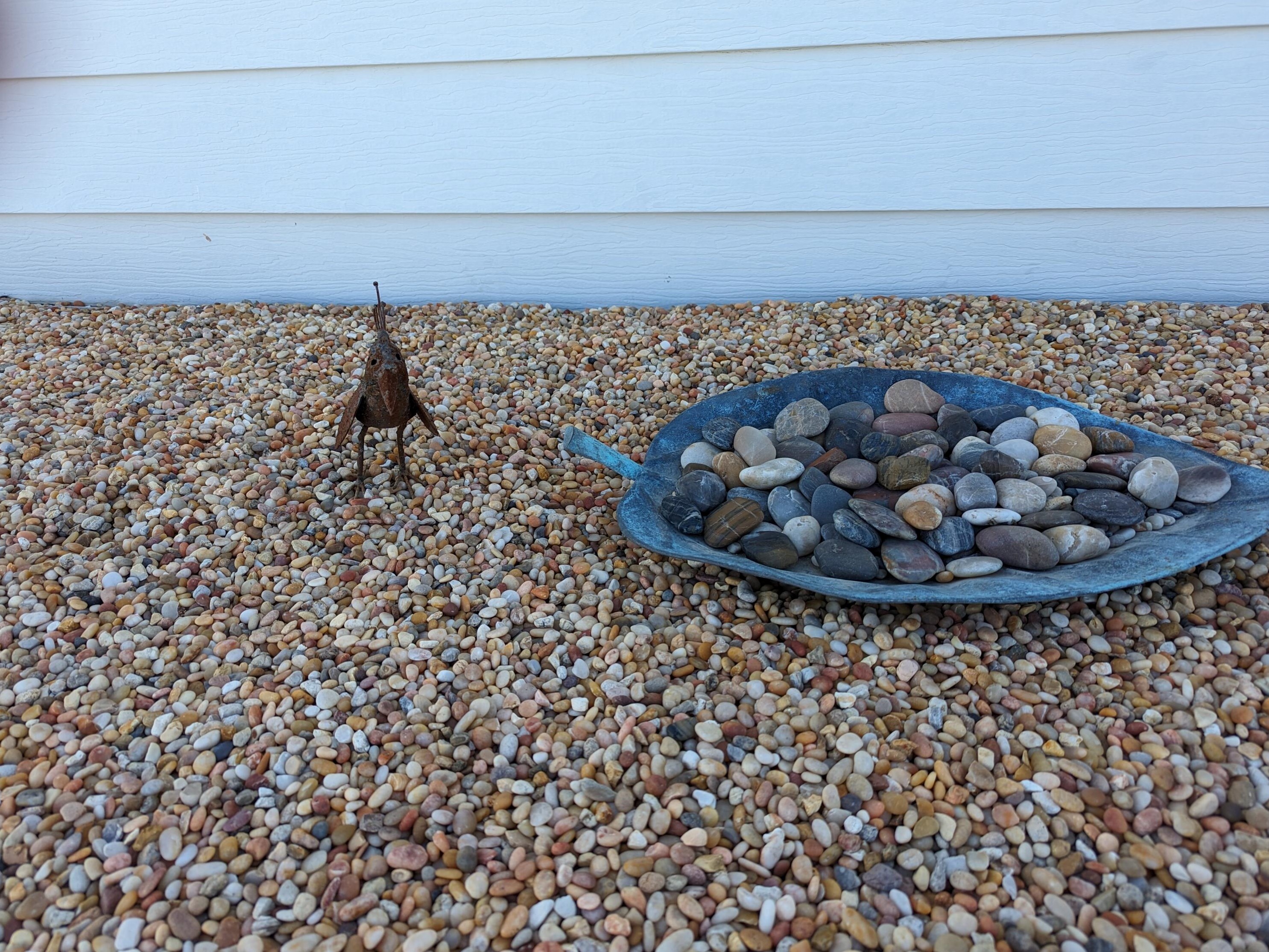 69411 Poolside Dr, Desert Hot Springs CA  92241-8715 exterior