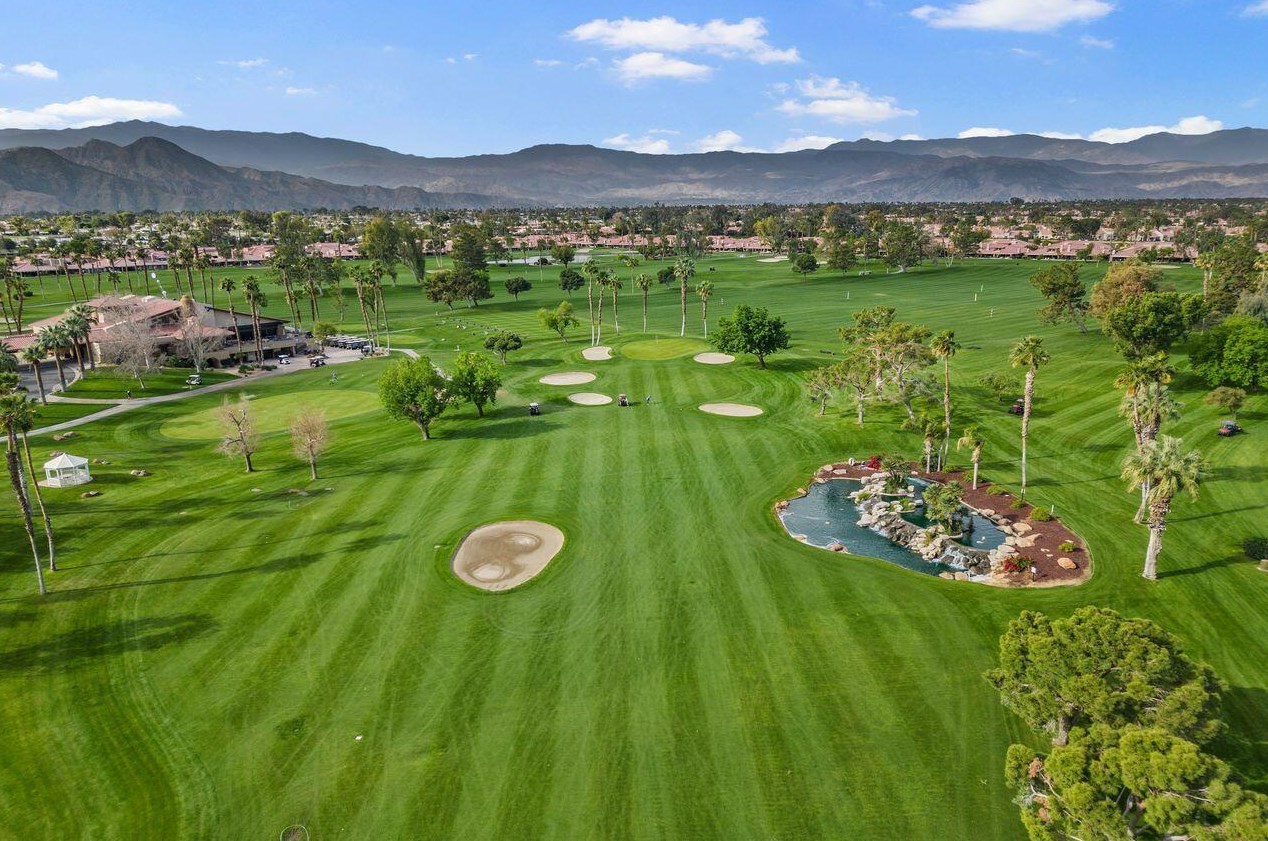 41387 Woodhaven Dr E, Palm Desert, CA 92211