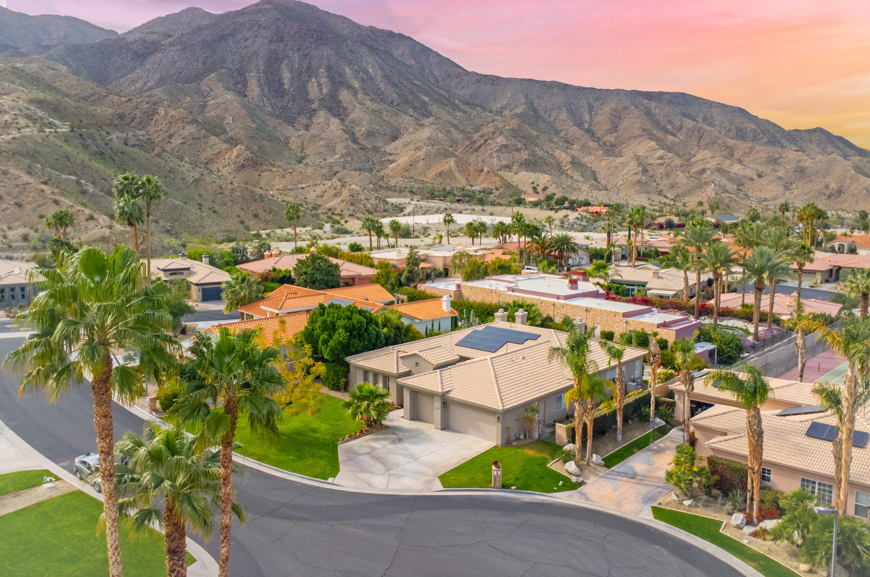 132 Vista Valle, Palm Desert, CA 92260-8363