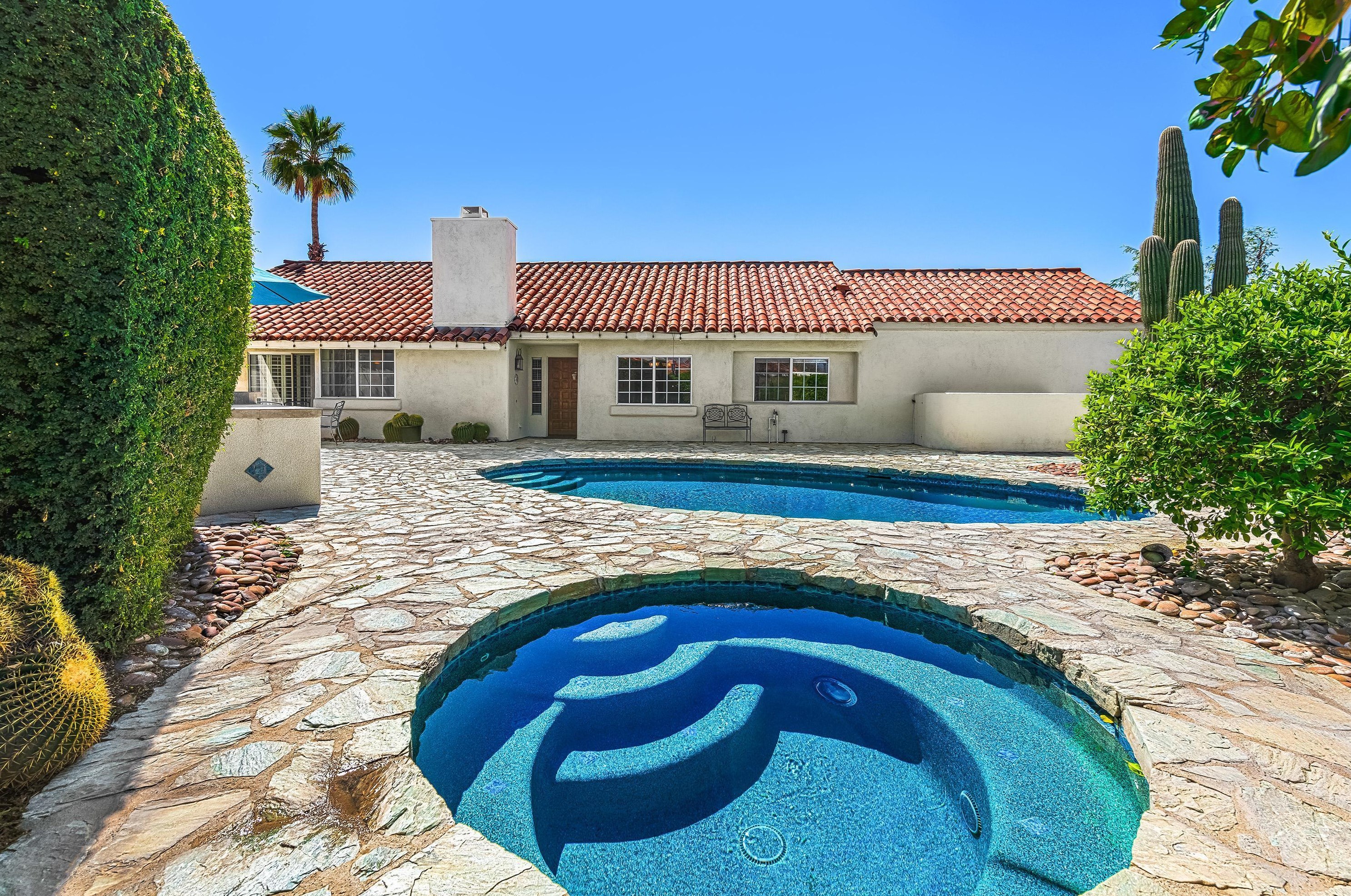 43560 Calle Las Brisas, Palm Desert, CA 92211-8294