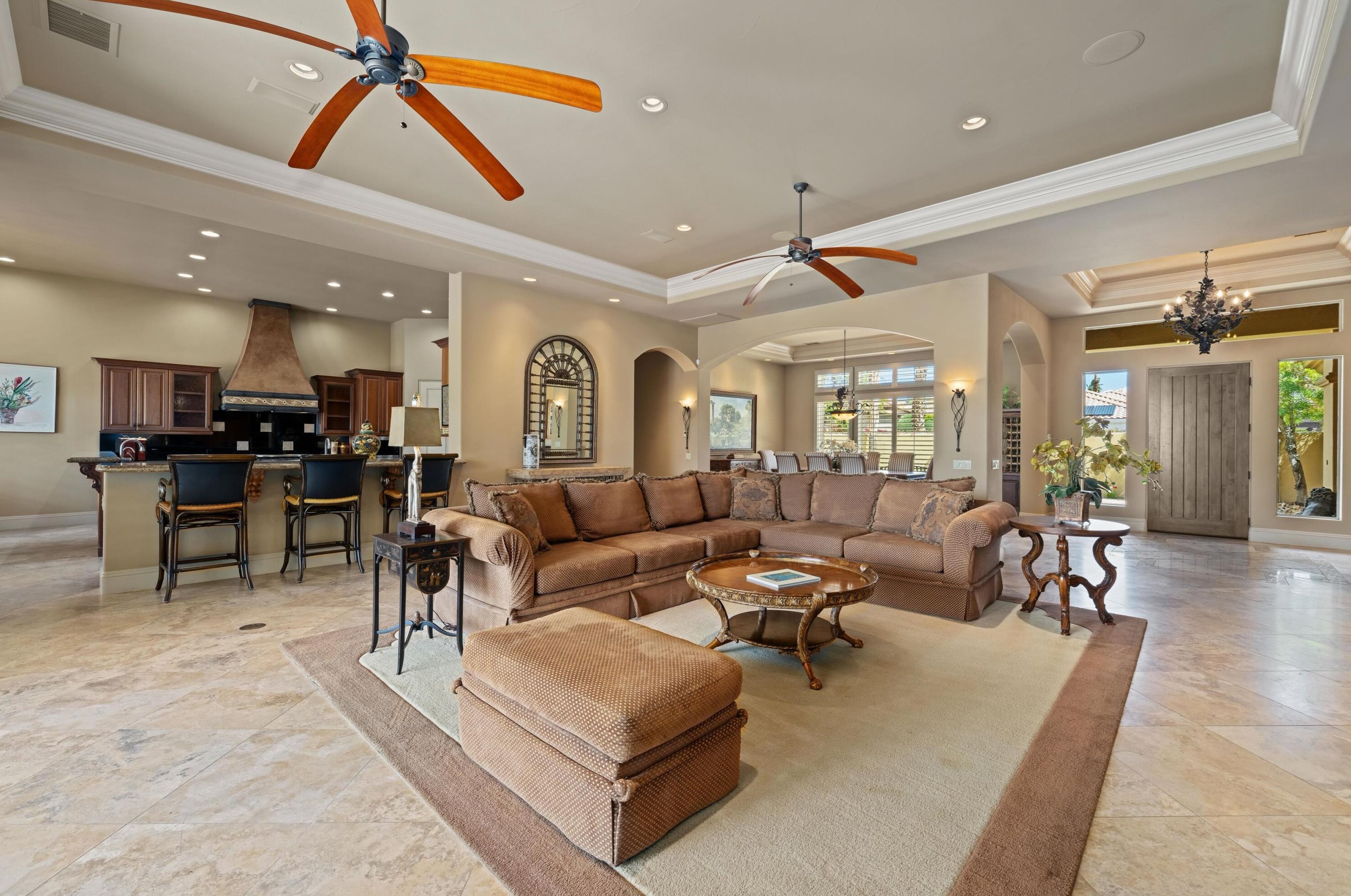355 Crest Lake Dr, Palm Desert, CA 92211-1793