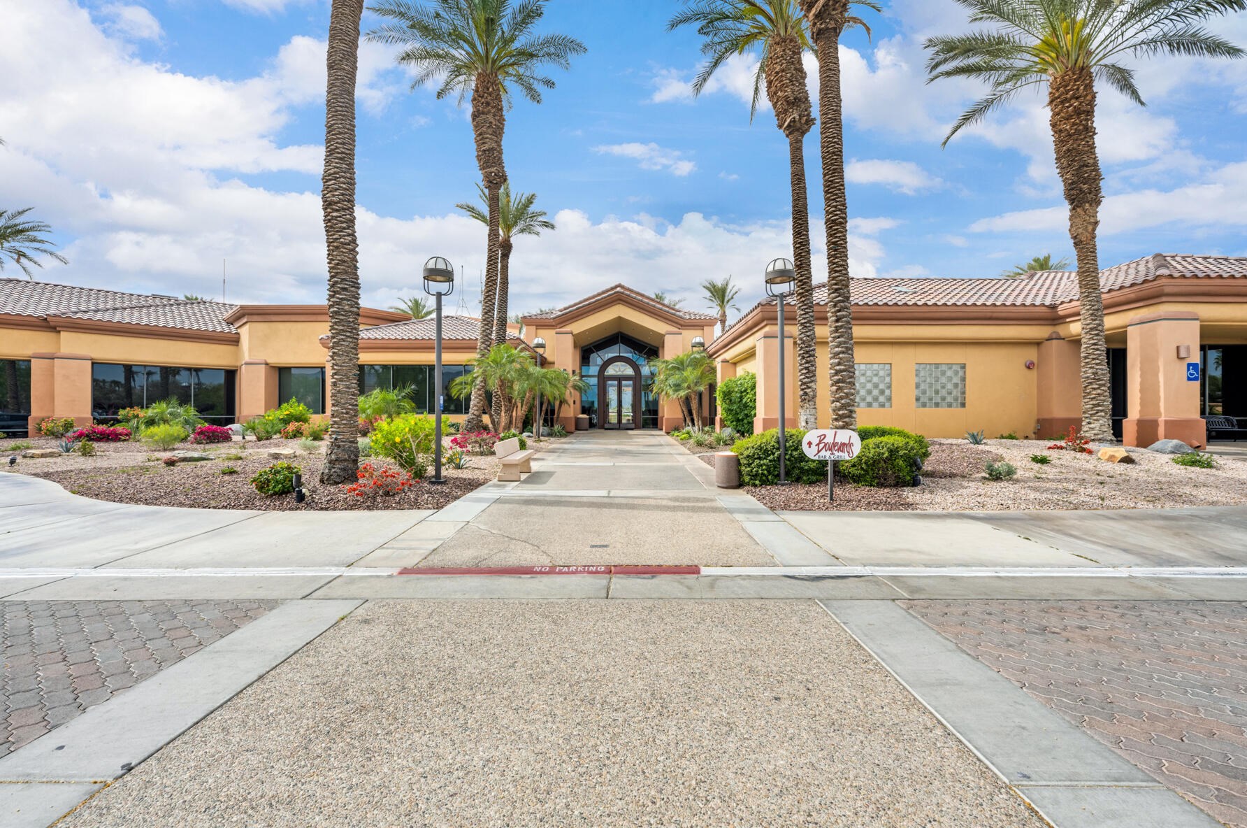 78664 Iron Bark Dr, Palm Desert CA  92211-2628 exterior