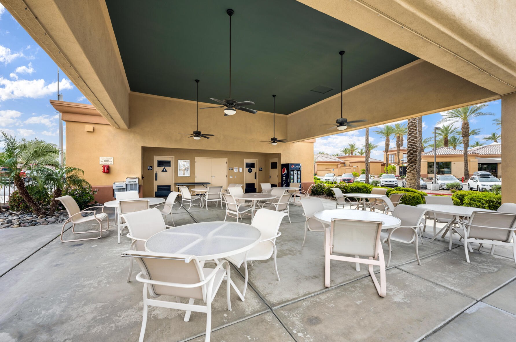 78664 Iron Bark Dr, Palm Desert CA  92211-2628 exterior