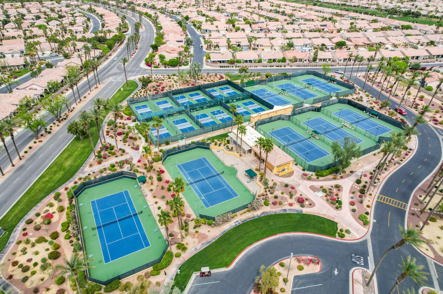 78664 Iron Bark Dr, Palm Desert CA  92211-2628 exterior