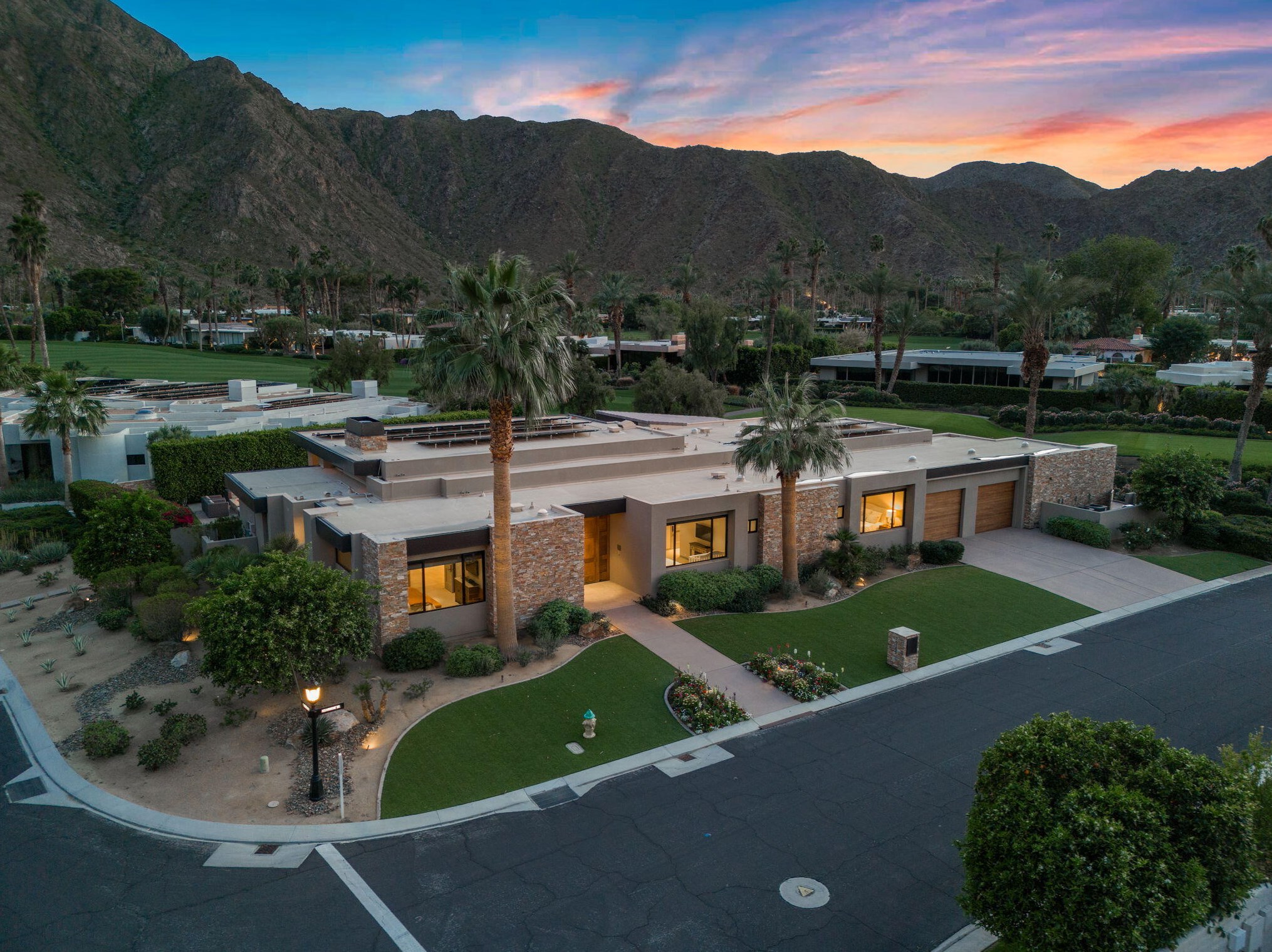 76105 Aquamarine Dr, Palm Desert, CA 92210