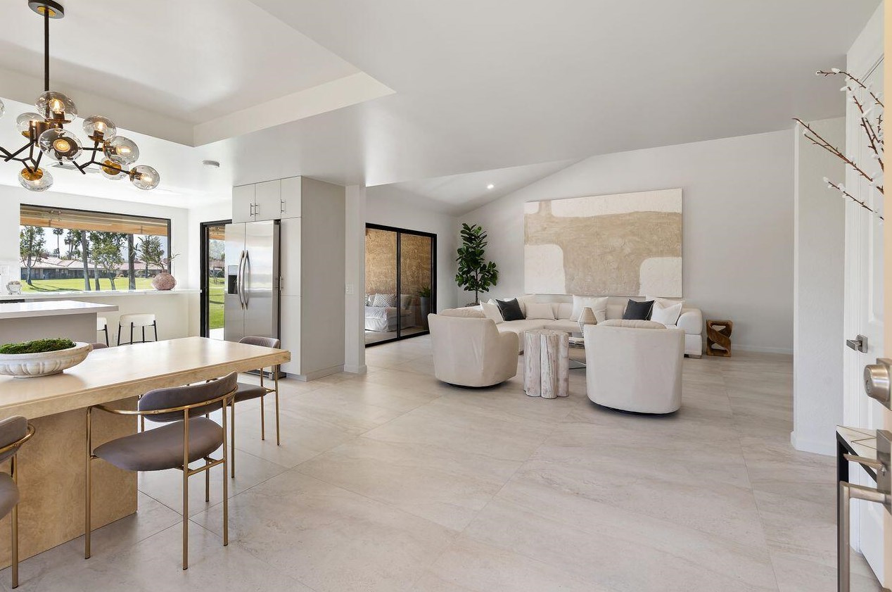 19 Joya Dr, Palm Desert, CA 92260-0328
