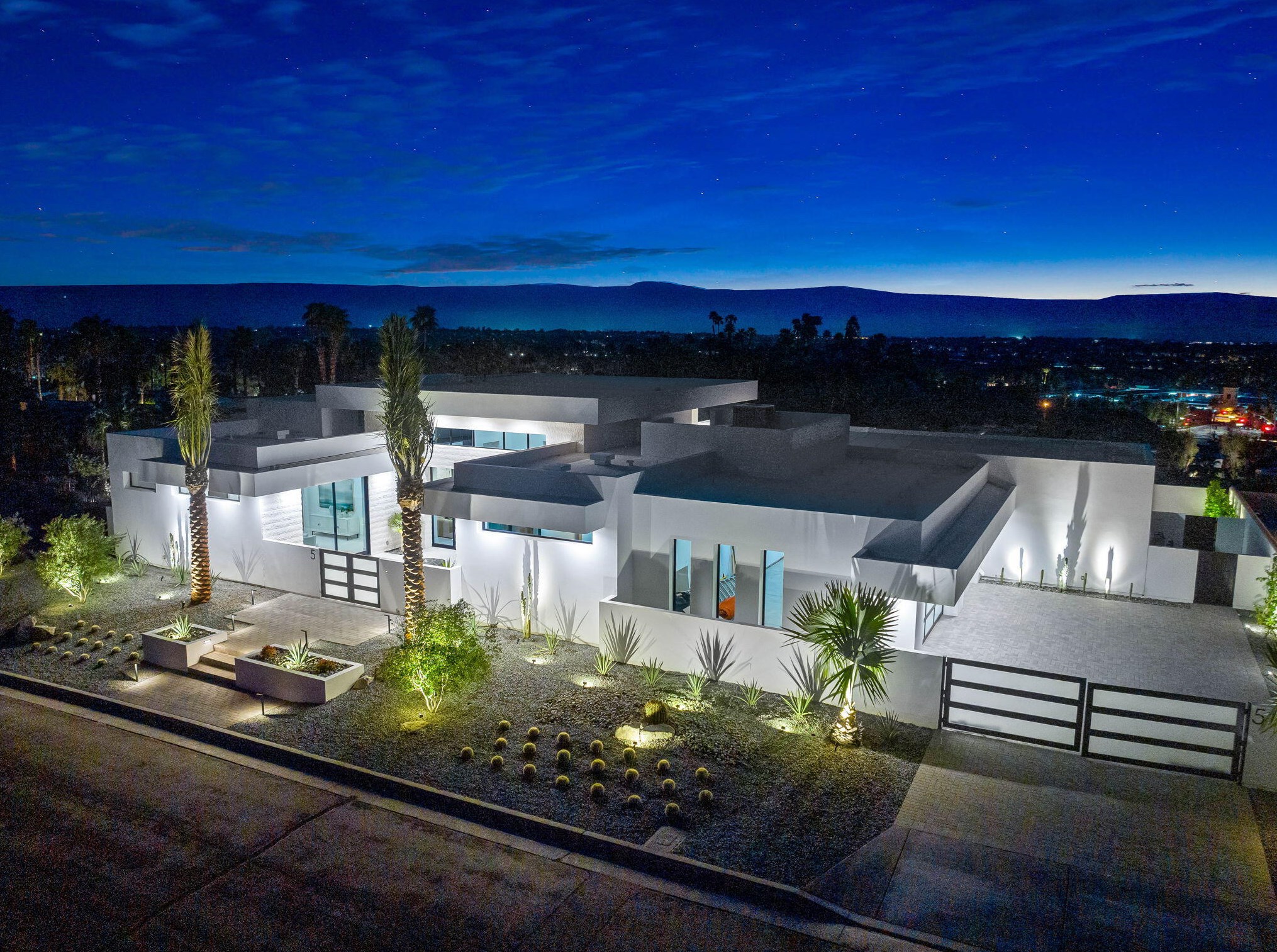 5 Nebulae Way, Rancho Mirage, CA 92270