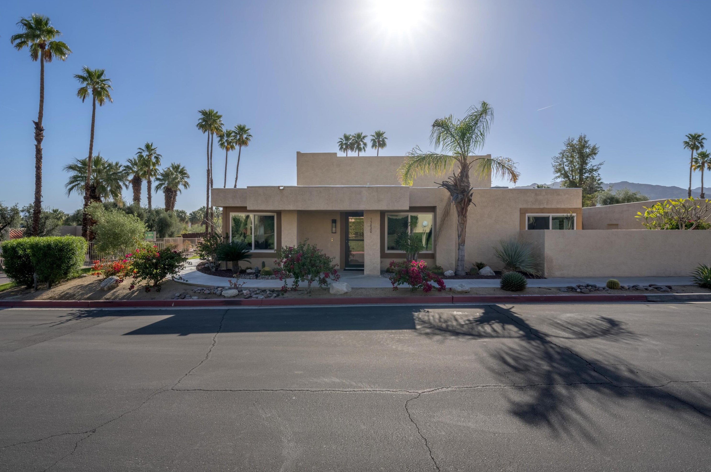73820 Smoke Tree Ct, Palm Desert, CA 92260-6149