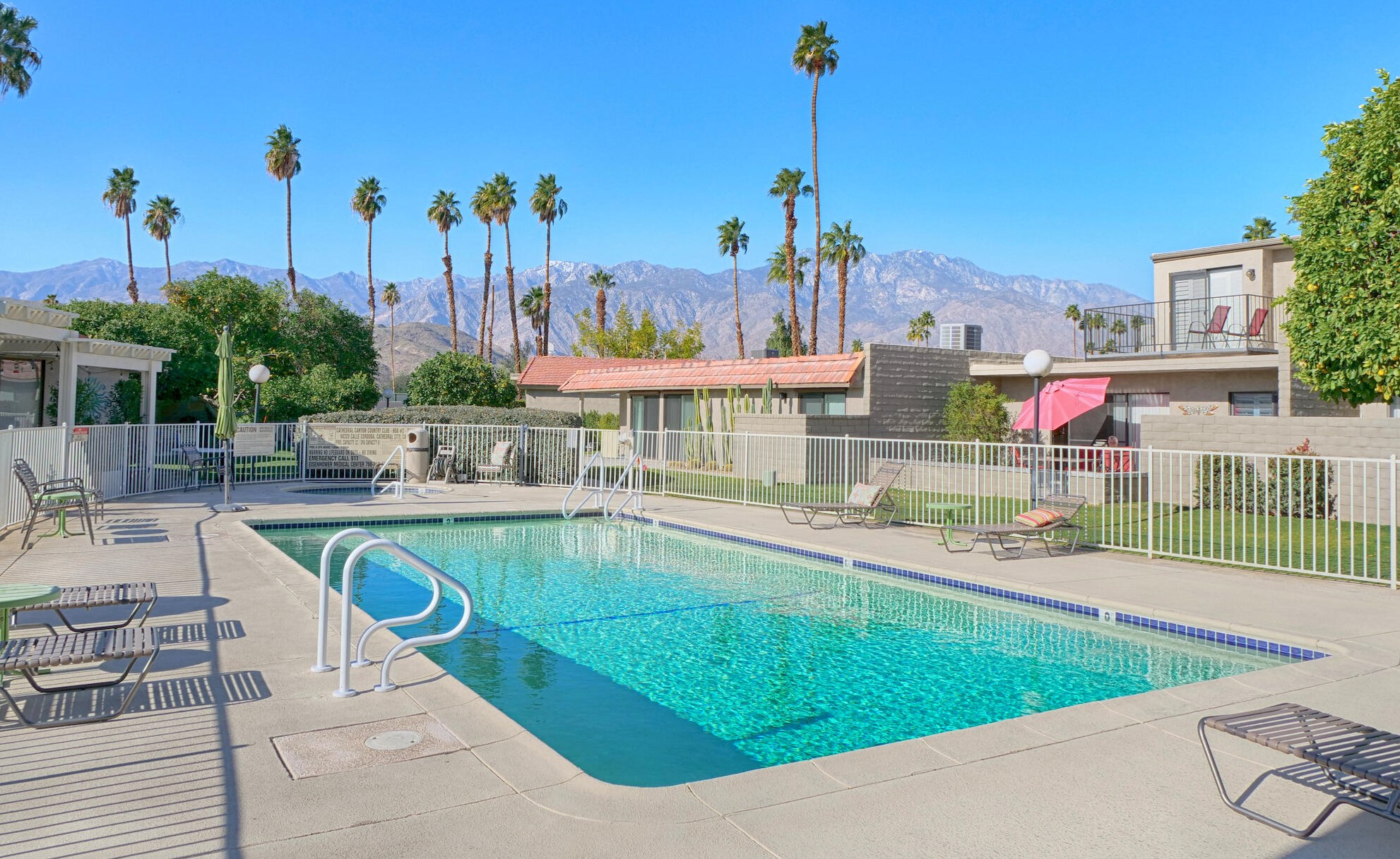 34481 Calle Las Palmas, Cathedral City CA  92234-6763 exterior